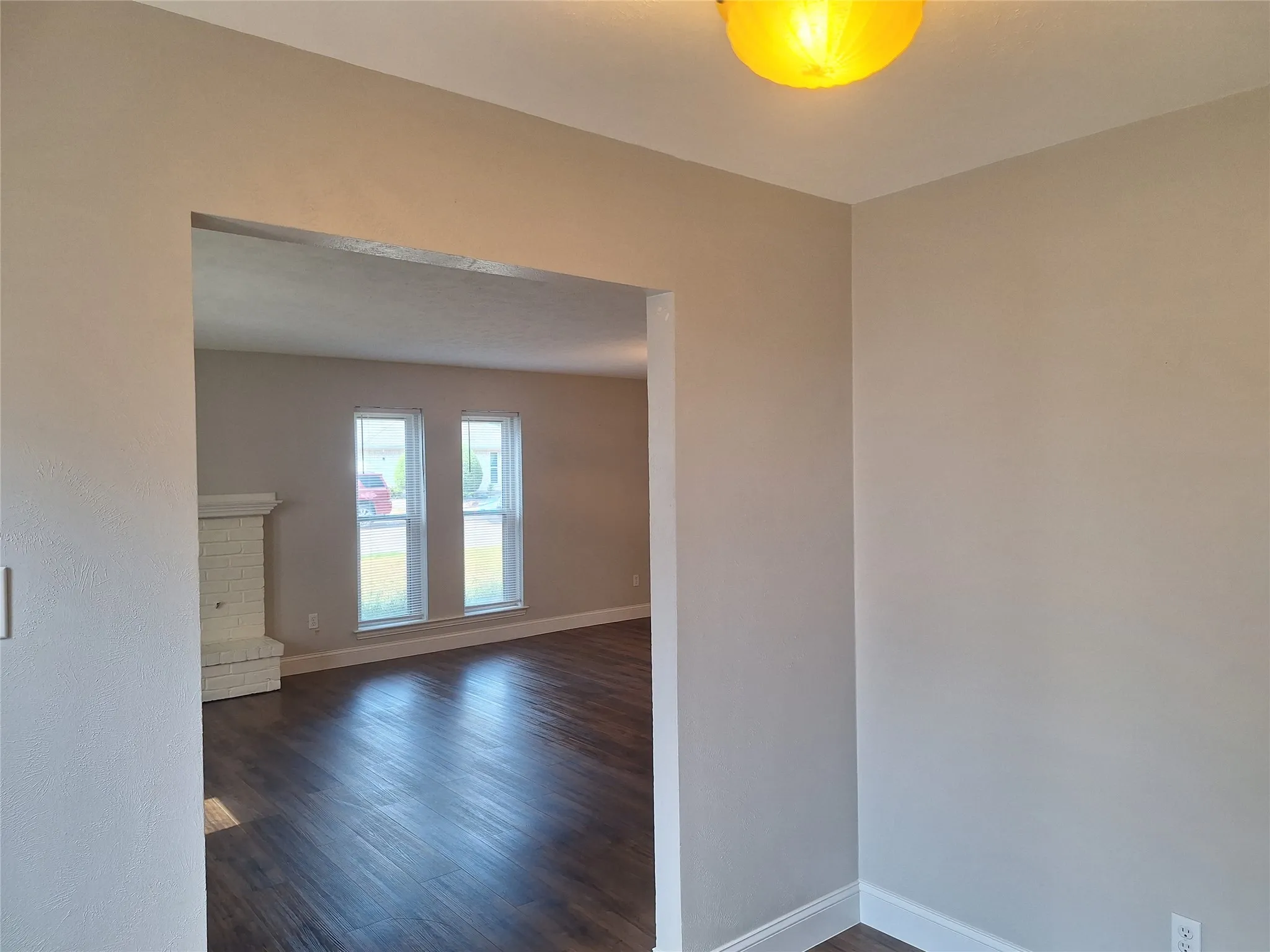 Duplex For Rent in Dallas County , 4240 Harvest Hill Road, Dallas, Texas 75244, 4 Bedroom, 3 Bathroom, 2 Garage spaces, 1,924 Sqft, built in 1970, mls#21349647, Real Estate Agent in Dallas, Homes For Rent in Dallas county, Homes For Rent in Dallas, Realtor in Dallas Texas, Real Estate Brokerage Independent Realty Texas, Luminita Cordes Realtor