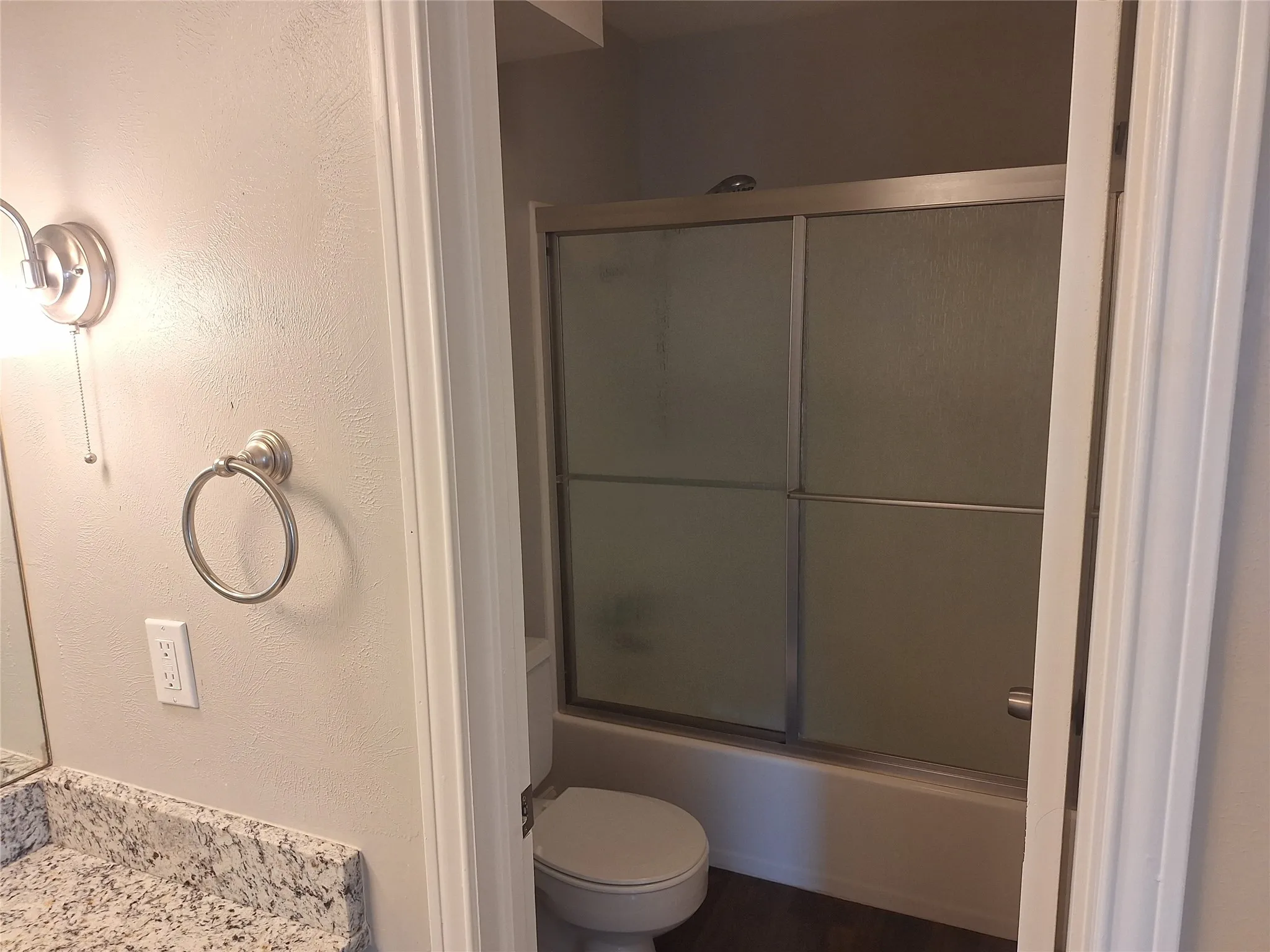 Duplex For Rent in Dallas County , 4240 Harvest Hill Road, Dallas, Texas 75244, 4 Bedroom, 3 Bathroom, 2 Garage spaces, 1,924 Sqft, built in 1970, mls#21349647, Real Estate Agent in Dallas, Homes For Rent in Dallas county, Homes For Rent in Dallas, Realtor in Dallas Texas, Real Estate Brokerage Independent Realty Texas, Luminita Cordes Realtor