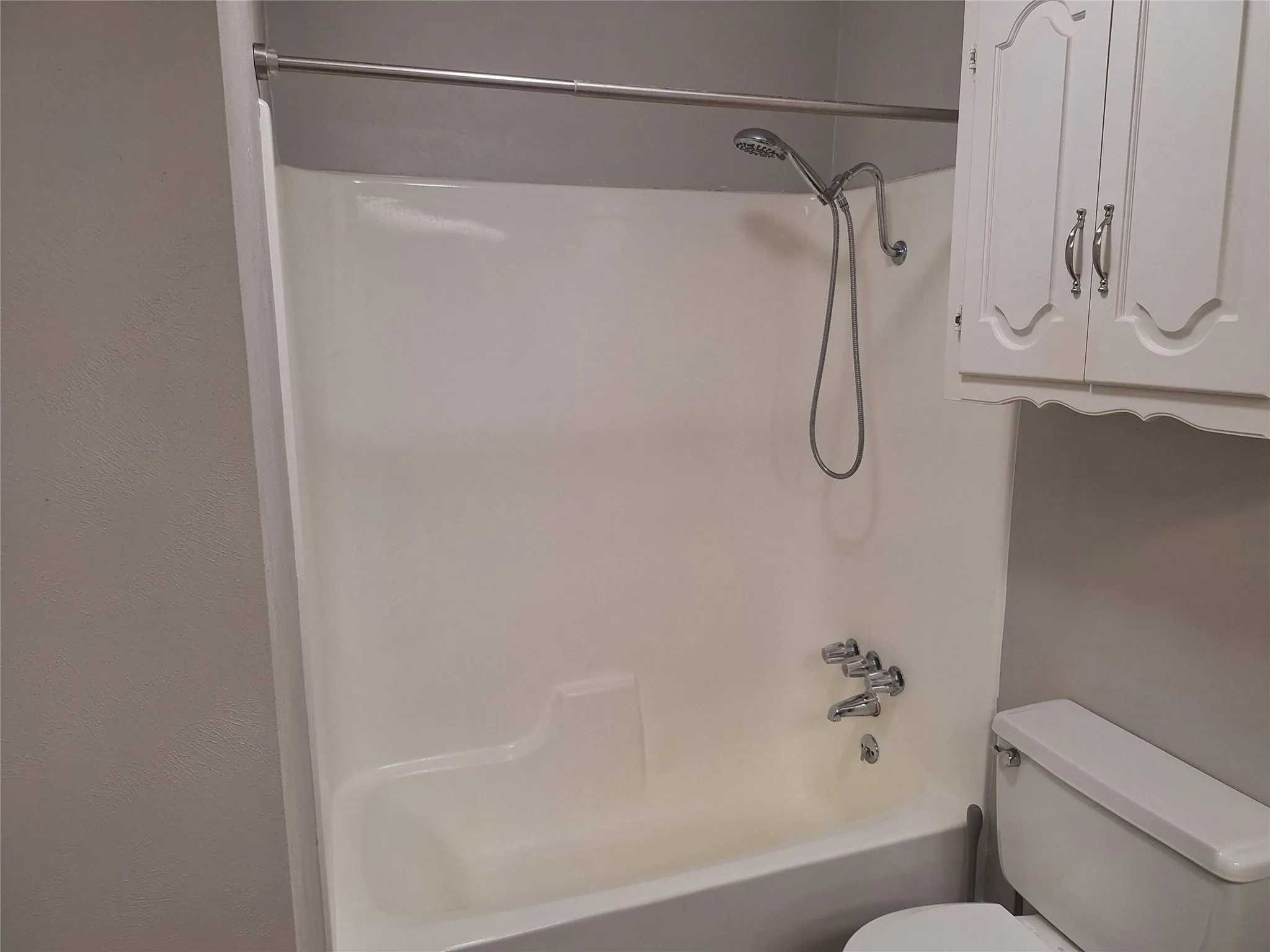 Upper-secondary bath