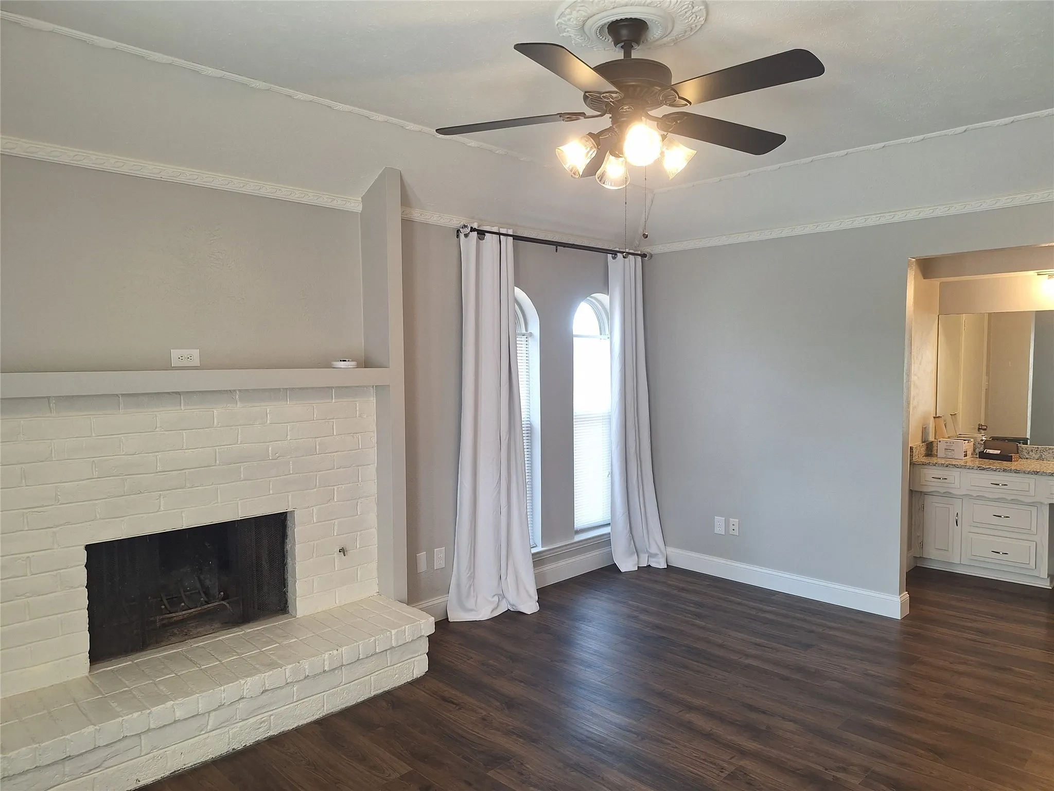 Duplex For Rent in Dallas County , 4240 Harvest Hill Road, Dallas, Texas 75244, 4 Bedroom, 3 Bathroom, 2 Garage spaces, 1,924 Sqft, built in 1970, mls#21349647, Real Estate Agent in Dallas, Homes For Rent in Dallas county, Homes For Rent in Dallas, Realtor in Dallas Texas, Real Estate Brokerage Independent Realty Texas, Luminita Cordes Realtor