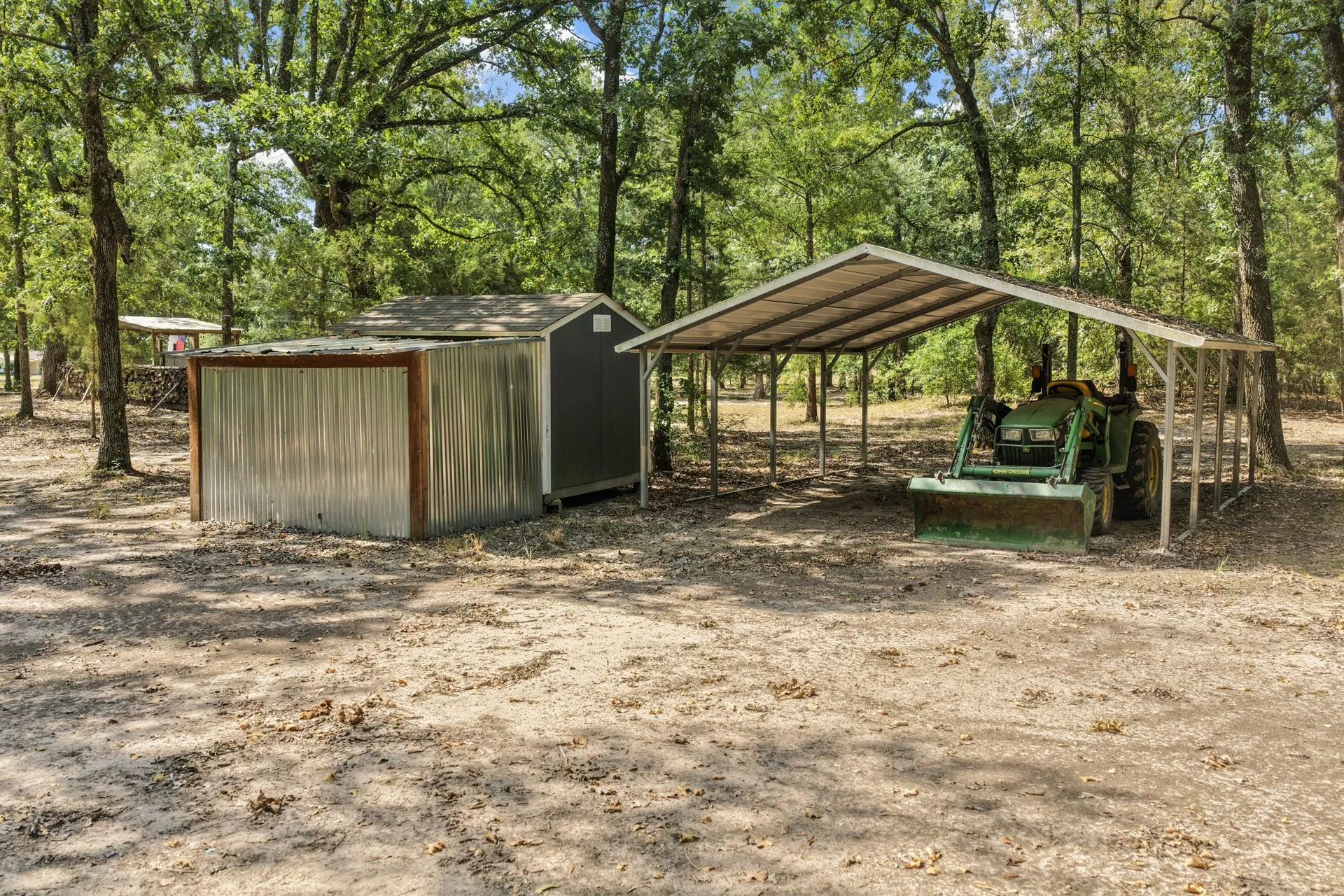 Farm For Sale in Franklin (TX) County , 141 NE CR 2021, Talco, Texas 75487, 2 Bedrooms, 1 Bathroom, Garage spaces, 2,000 Sqft, built in 2009, Price $489,000, mls#21351663, Real Estate Agent in Talco, Homes For Sale in Franklin (TX) county, Homes For Sale in Talco, Realtor in Talco Texas, Real Estate Brokerage Independent Realty Texas, Luminita Cordes Realtor
