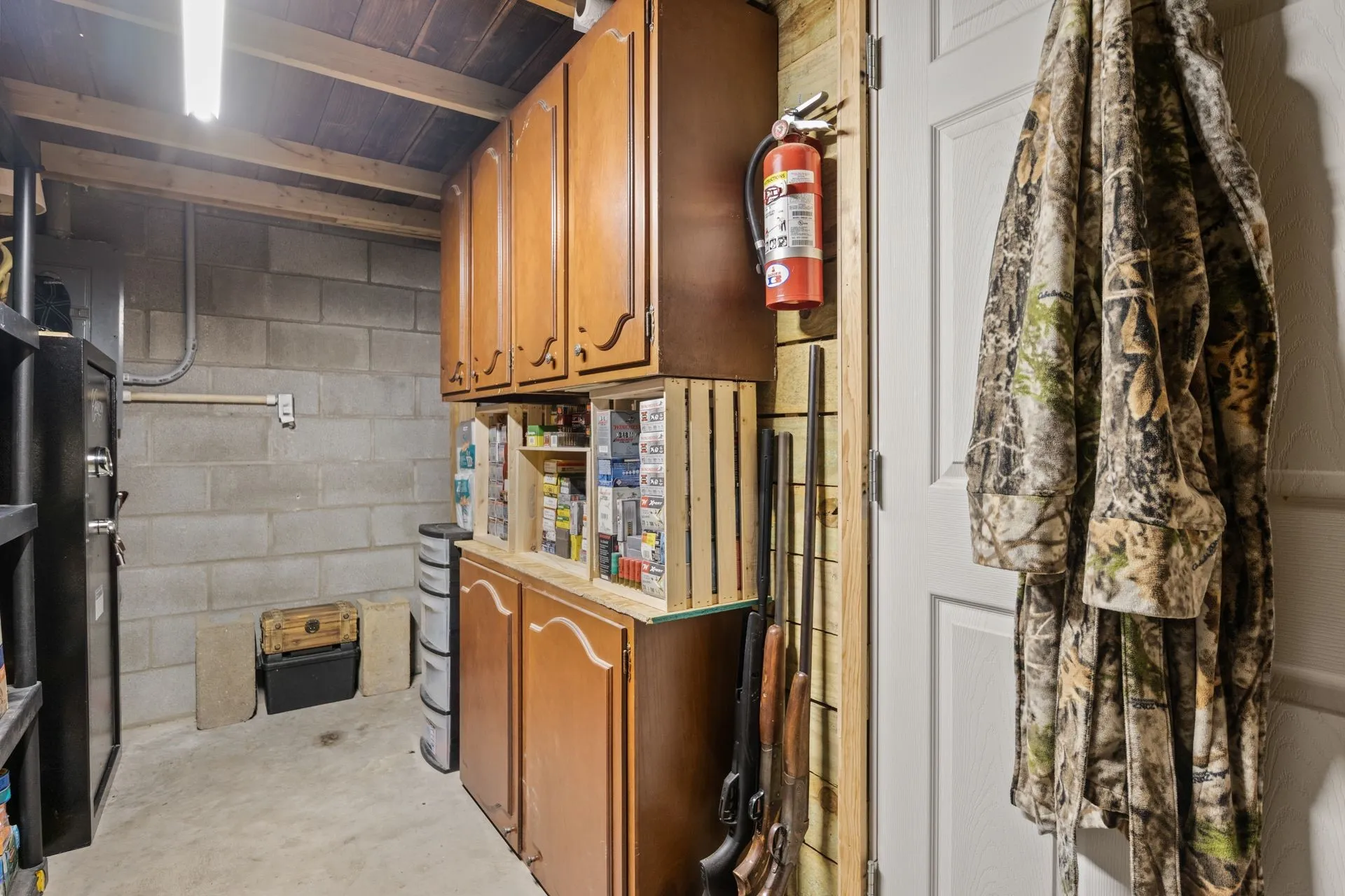Farm For Sale in Franklin (TX) County , 141 NE CR 2021, Talco, Texas 75487, 2 Bedrooms, 1 Bathroom, Garage spaces, 2,000 Sqft, built in 2009, Price $489,000, mls#21351663, Real Estate Agent in Talco, Homes For Sale in Franklin (TX) county, Homes For Sale in Talco, Realtor in Talco Texas, Real Estate Brokerage Independent Realty Texas, Luminita Cordes Realtor