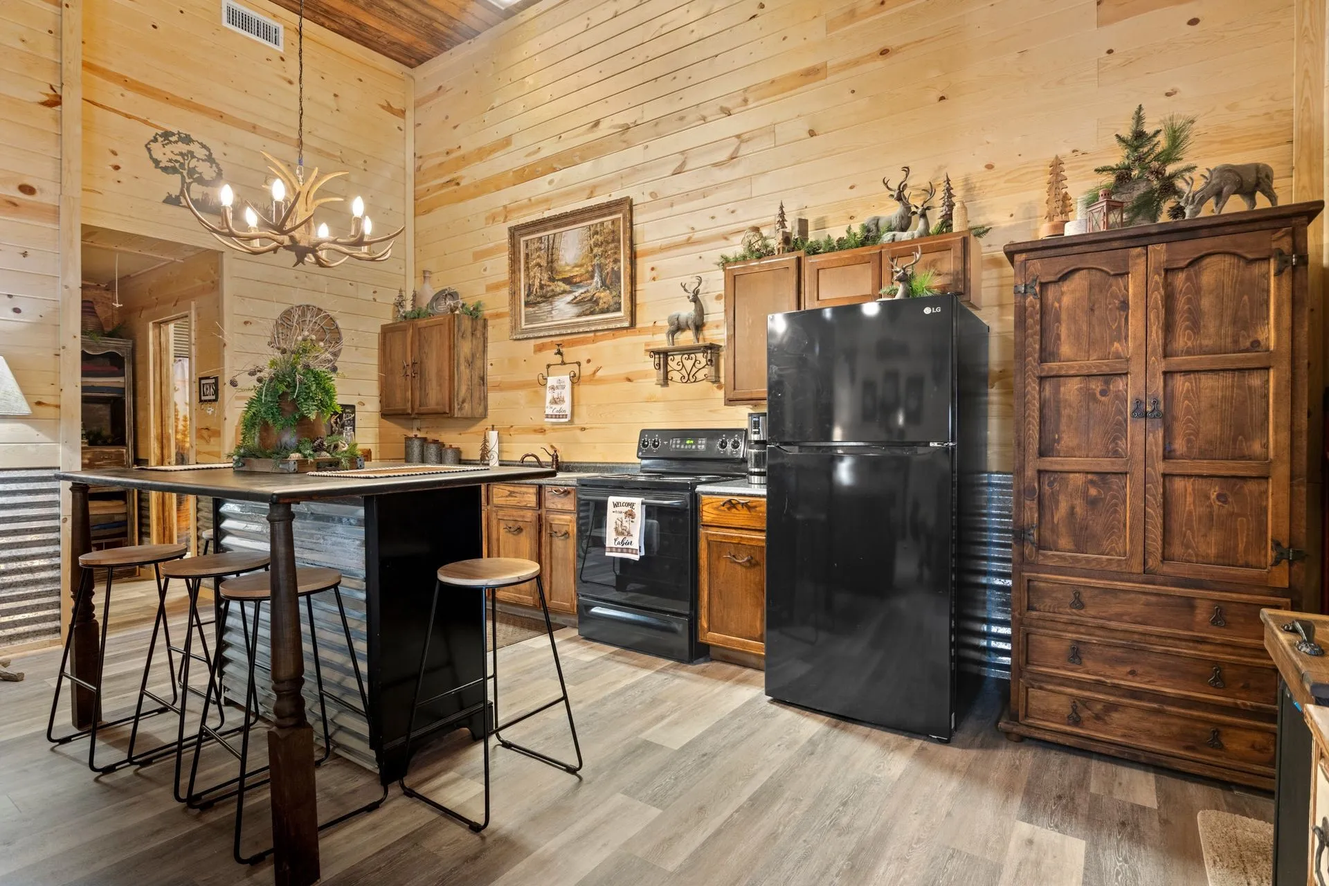 Farm For Sale in Franklin (TX) County , 141 NE CR 2021, Talco, Texas 75487, 2 Bedrooms, 1 Bathroom, Garage spaces, 2,000 Sqft, built in 2009, Price $489,000, mls#21351663, Real Estate Agent in Talco, Homes For Sale in Franklin (TX) county, Homes For Sale in Talco, Realtor in Talco Texas, Real Estate Brokerage Independent Realty Texas, Luminita Cordes Realtor