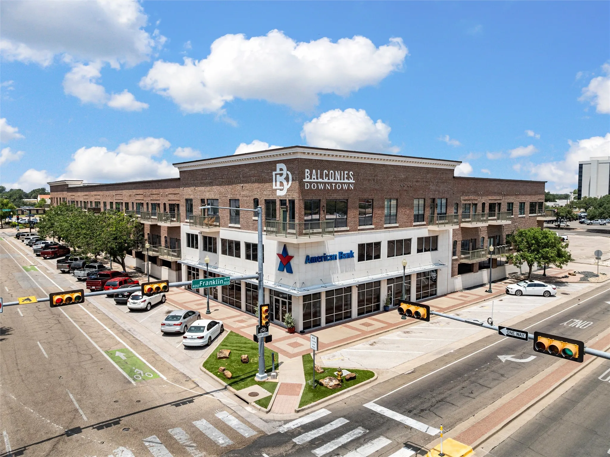 Condominium For Sale in Mc Lennan County , 330 Austin Avenue 328, Waco, Texas 76701, 1 Bedroom, 1 Bathroom, Garage spaces, 588 Sqft, built in 2008, mls#21351332, Real Estate Agent in Waco, Homes For Sale in Mc Lennan county, Homes For Sale in Waco, Realtor in Waco Texas, Real Estate Brokerage Independent Realty Texas, Luminita Cordes Realtor