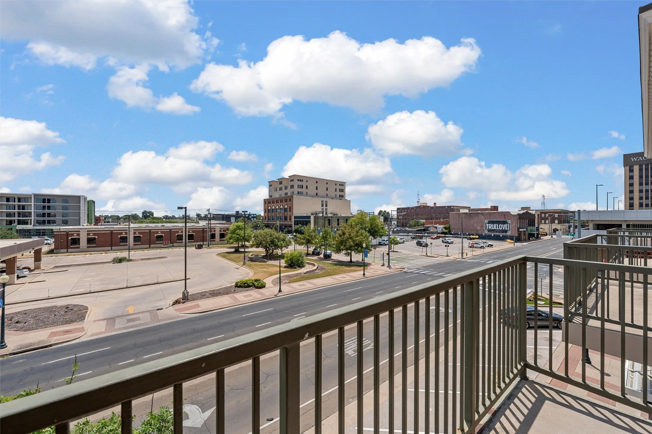 Condominium For Sale in Mc Lennan County , 330 Austin Avenue 328, Waco, Texas 76701, 1 Bedroom, 1 Bathroom, Garage spaces, 588 Sqft, built in 2008, mls#21351332, Real Estate Agent in Waco, Homes For Sale in Mc Lennan county, Homes For Sale in Waco, Realtor in Waco Texas, Real Estate Brokerage Independent Realty Texas, Luminita Cordes Realtor