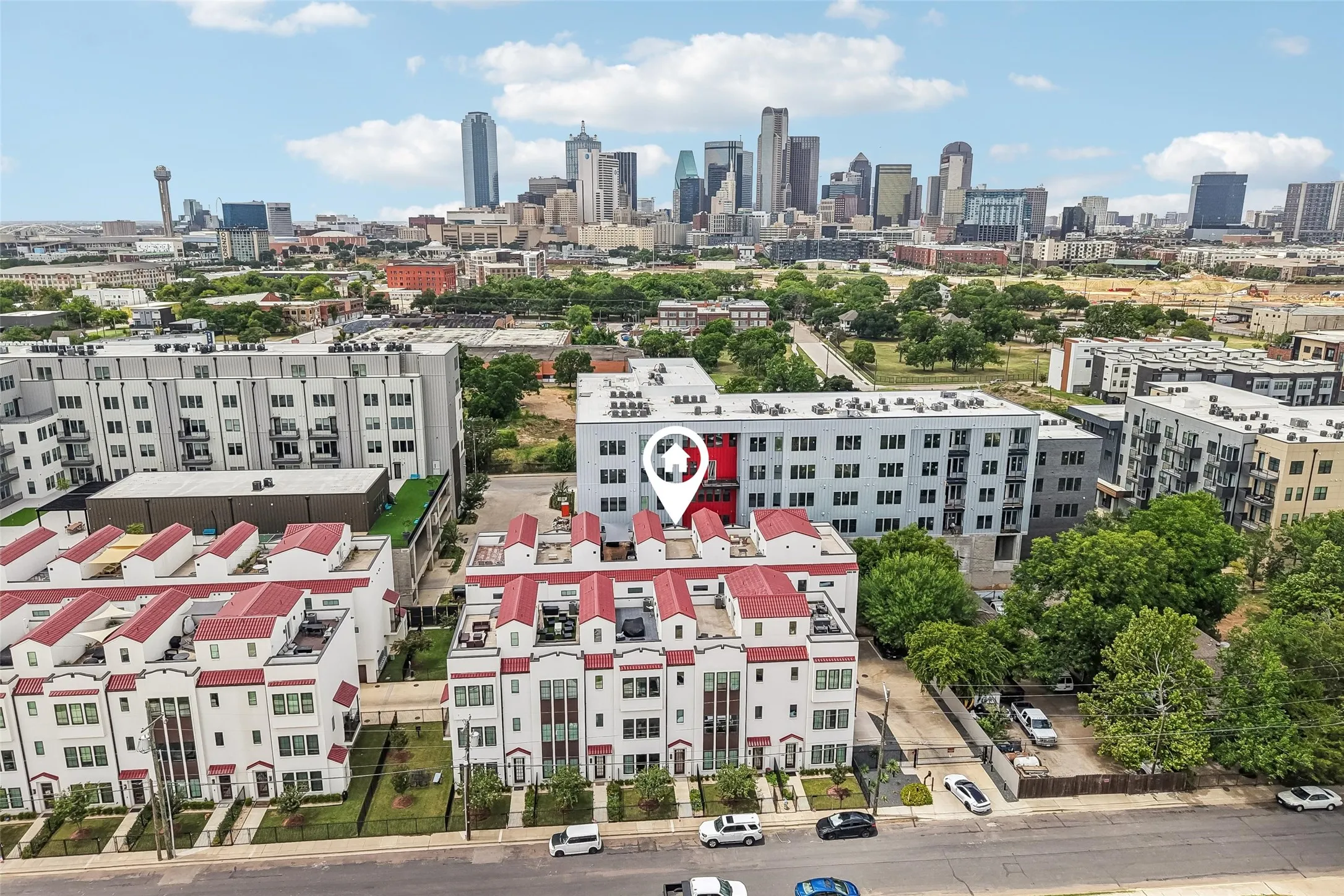 Townhouse For Sale in Dallas County , 1767 Novela Way, Dallas, Texas 75215, 3 Bedroom, 4 Bathroom, 2 Garage spaces, 2,105 Sqft, built in 2022, mls#21351469, Real Estate Agent in Dallas, Homes For Sale in Dallas county, Homes For Sale in Dallas, Realtor in Dallas Texas, Real Estate Brokerage Independent Realty Texas, Luminita Cordes Realtor