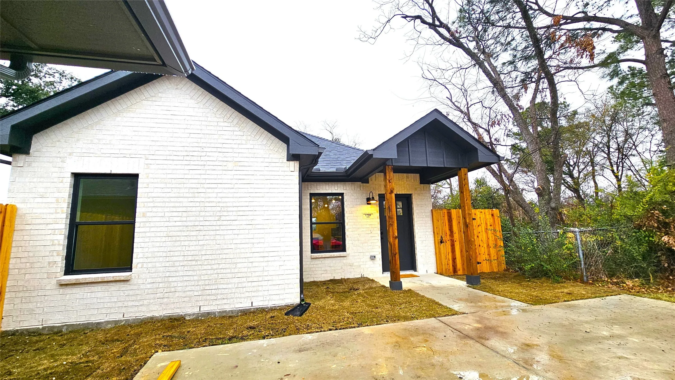 Single Family Residence For Rent in Denton County , 1700 Kendolph ADU, Denton, Texas 76205, 3 Bedroom, 2 Bathroom, Garage spaces, 1,000 Sqft, built in 2026, mls#21351712, Real Estate Agent in Denton, Homes For Rent in Denton county, Homes For Rent in Denton, Realtor in Denton Texas, Real Estate Brokerage Independent Realty Texas, Luminita Cordes Realtor
