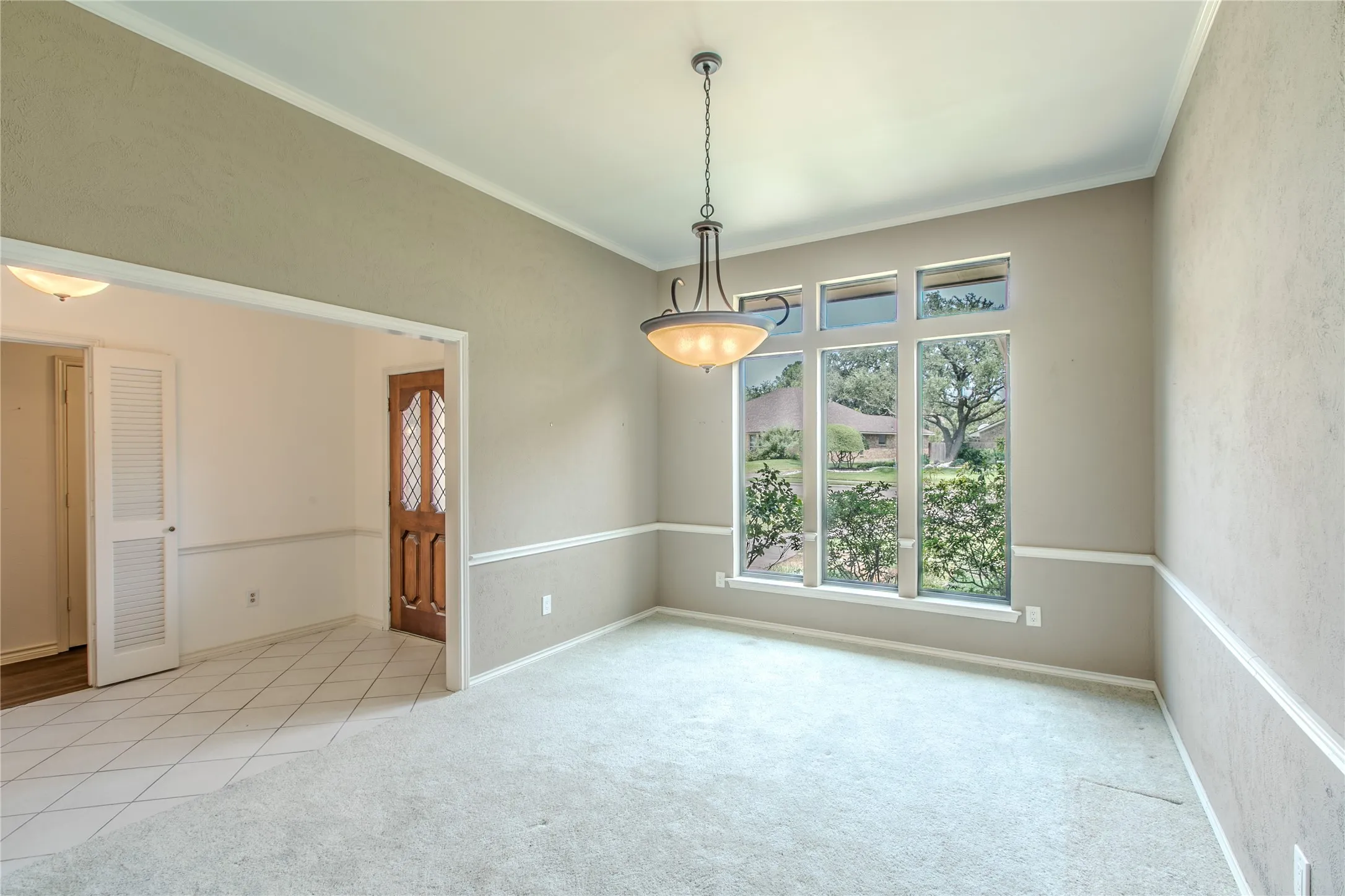 Formal dining room