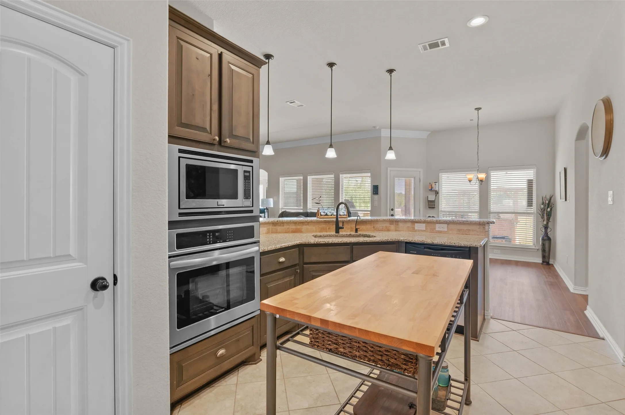 Single Family Residence For Sale in Wise County , 117 Heather Lane, Decatur, Texas 76234, 4 Bedroom, 2 Bathroom, 2 Garage spaces, 2,295 Sqft, built in 2017, mls#21351693, Real Estate Agent in Decatur, Homes For Sale in Wise county, Homes For Sale in Decatur, Realtor in Decatur Texas, Real Estate Brokerage Independent Realty Texas, Luminita Cordes Realtor