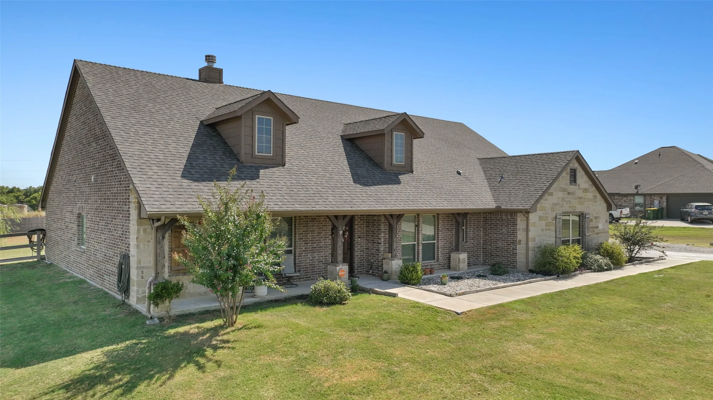 Single Family Residence For Sale in Wise County , 117 Heather Lane, Decatur, Texas 76234, 4 Bedroom, 2 Bathroom, 2 Garage spaces, 2,295 Sqft, built in 2017, mls#21351693, Real Estate Agent in Decatur, Homes For Sale in Wise county, Homes For Sale in Decatur, Realtor in Decatur Texas, Real Estate Brokerage Independent Realty Texas, Luminita Cordes Realtor
