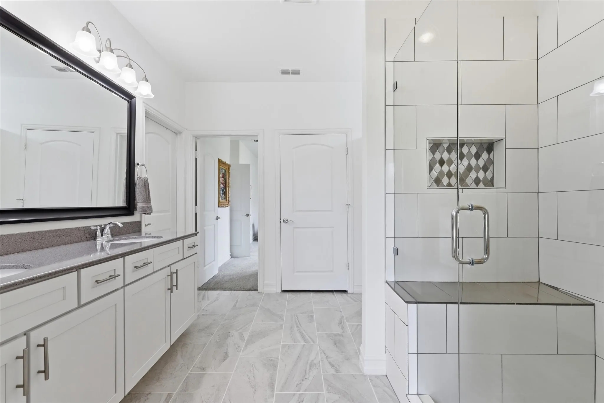 Single Family Residence For Sale in Denton County , 2464 Island View Drive, Frisco, Texas 75036, 3 Bedroom, 3 Bathroom, 2 Garage spaces, 2,520 Sqft, built in 2016, mls#21350978, Real Estate Agent in Frisco, Homes For Sale in Denton county, Homes For Sale in Frisco, Realtor in Frisco Texas, Real Estate Brokerage Independent Realty Texas, Luminita Cordes Realtor