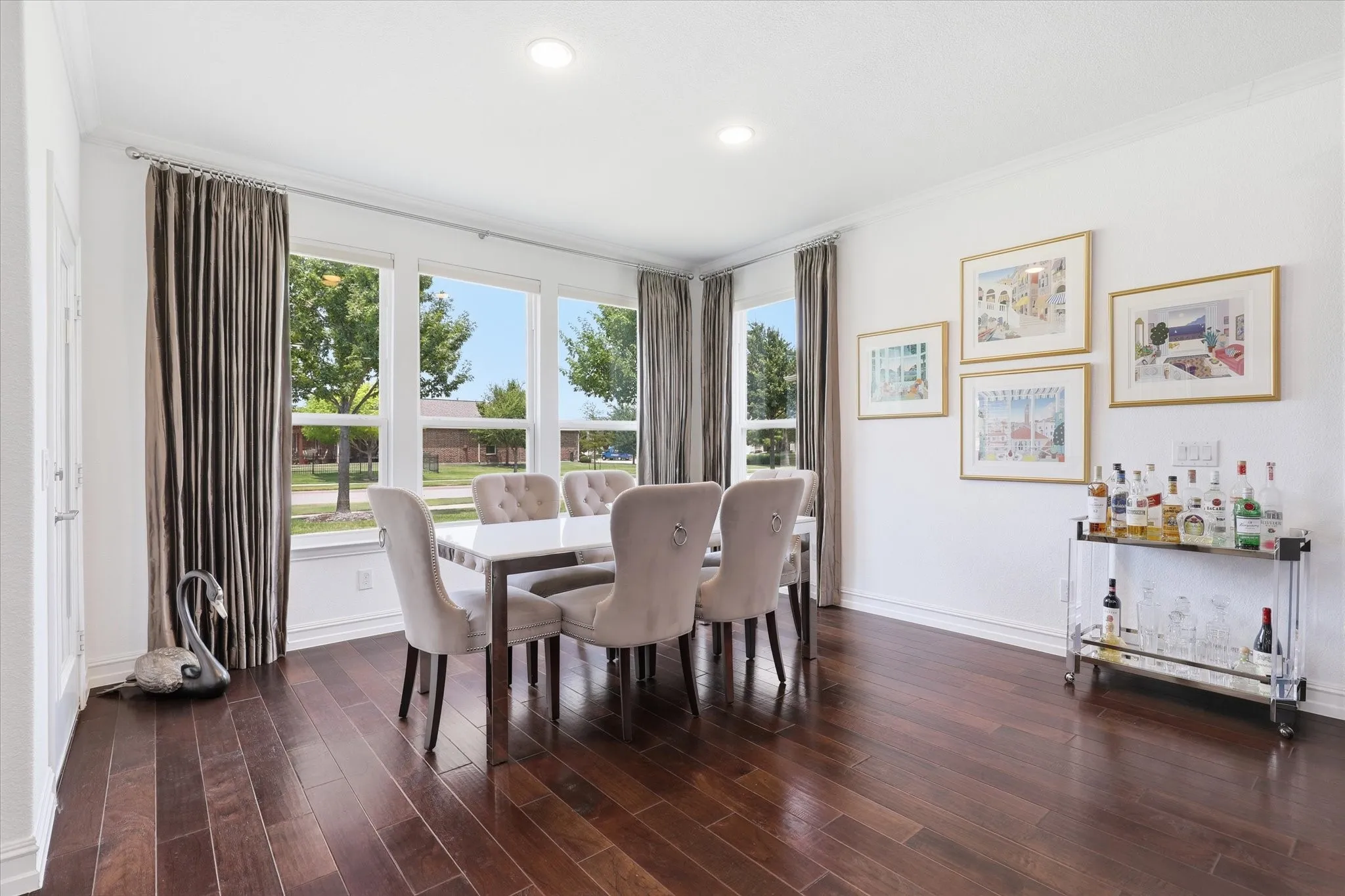 Single Family Residence For Sale in Denton County , 2464 Island View Drive, Frisco, Texas 75036, 3 Bedroom, 3 Bathroom, 2 Garage spaces, 2,520 Sqft, built in 2016, mls#21350978, Real Estate Agent in Frisco, Homes For Sale in Denton county, Homes For Sale in Frisco, Realtor in Frisco Texas, Real Estate Brokerage Independent Realty Texas, Luminita Cordes Realtor
