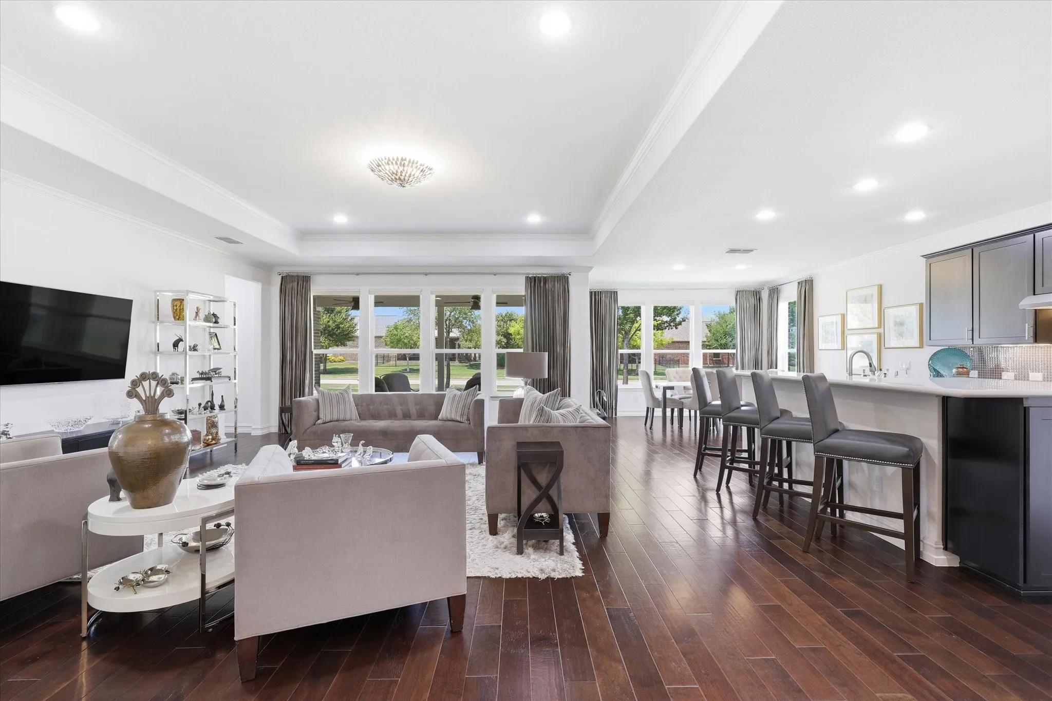 Single Family Residence For Sale in Denton County , 2464 Island View Drive, Frisco, Texas 75036, 3 Bedroom, 3 Bathroom, 2 Garage spaces, 2,520 Sqft, built in 2016, mls#21350978, Real Estate Agent in Frisco, Homes For Sale in Denton county, Homes For Sale in Frisco, Realtor in Frisco Texas, Real Estate Brokerage Independent Realty Texas, Luminita Cordes Realtor