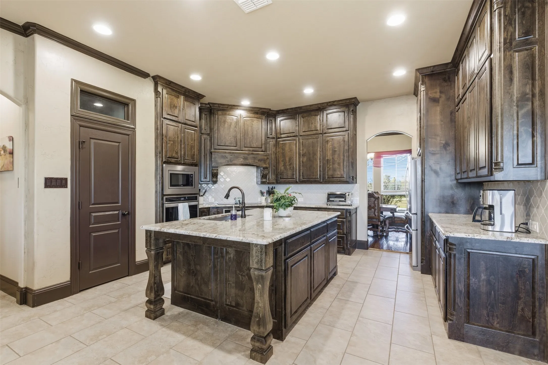 Single Family Residence For Sale in Denton County , 6298 Belz Road, Sanger, Texas 76266, 6 Bedrooms, 4 Bathrooms, 3 Garage spaces, 4,382 Sqft, built in 2019, Price $1,799,000, mls#21351715, Real Estate Agent in Sanger, Homes For Sale in Denton county, Homes For Sale in Sanger, Realtor in Sanger Texas, Real Estate Brokerage Independent Realty Texas, Luminita Cordes Realtor