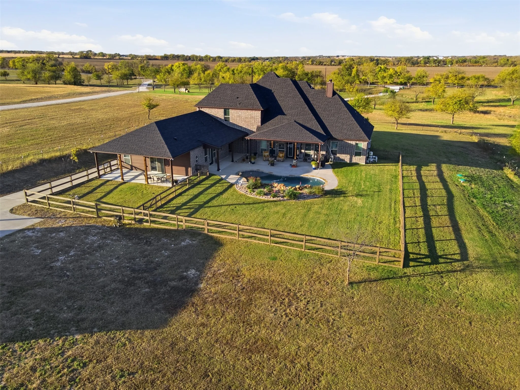 Single Family Residence For Sale in Denton County , 6298 Belz Road, Sanger, Texas 76266, 6 Bedrooms, 4 Bathrooms, 3 Garage spaces, 4,382 Sqft, built in 2019, Price $1,799,000, mls#21351715, Real Estate Agent in Sanger, Homes For Sale in Denton county, Homes For Sale in Sanger, Realtor in Sanger Texas, Real Estate Brokerage Independent Realty Texas, Luminita Cordes Realtor