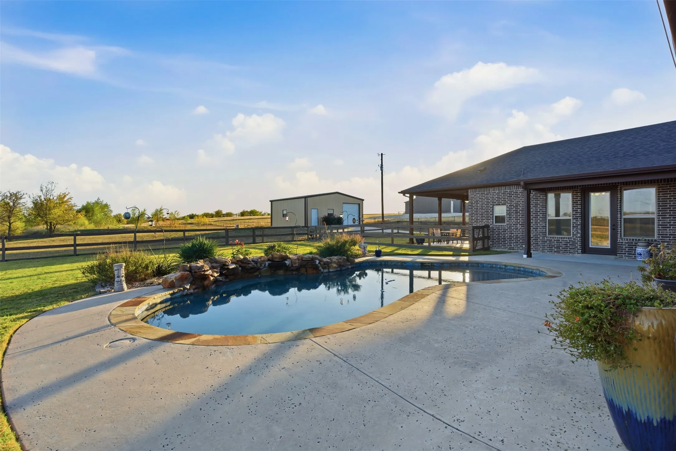 Single Family Residence For Sale in Denton County , 6298 Belz Road, Sanger, Texas 76266, 6 Bedrooms, 4 Bathrooms, 3 Garage spaces, 4,382 Sqft, built in 2019, Price $1,799,000, mls#21351715, Real Estate Agent in Sanger, Homes For Sale in Denton county, Homes For Sale in Sanger, Realtor in Sanger Texas, Real Estate Brokerage Independent Realty Texas, Luminita Cordes Realtor