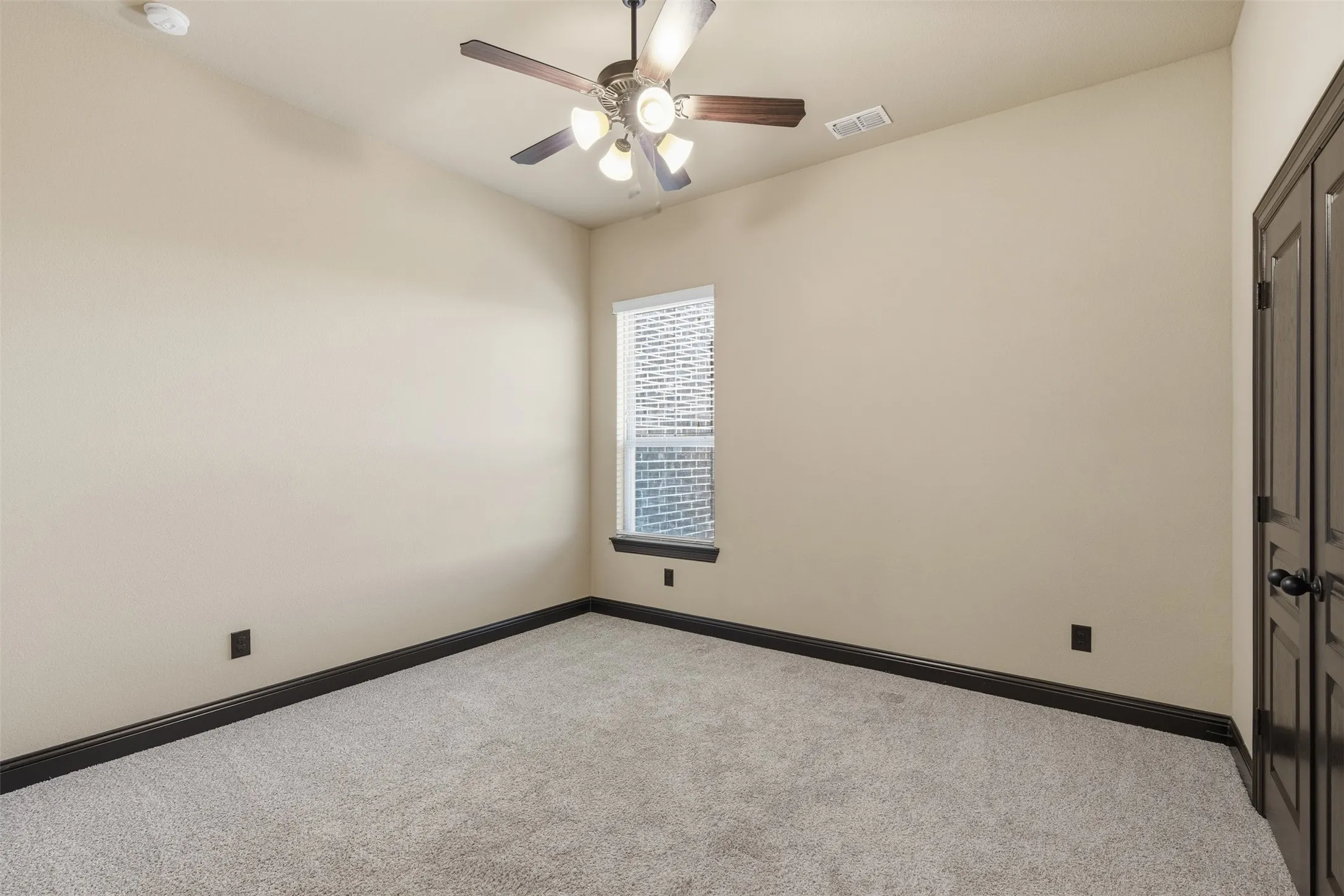 Single Family Residence For Sale in Denton County , 6298 Belz Road, Sanger, Texas 76266, 6 Bedrooms, 4 Bathrooms, 3 Garage spaces, 4,382 Sqft, built in 2019, Price $1,799,000, mls#21351715, Real Estate Agent in Sanger, Homes For Sale in Denton county, Homes For Sale in Sanger, Realtor in Sanger Texas, Real Estate Brokerage Independent Realty Texas, Luminita Cordes Realtor