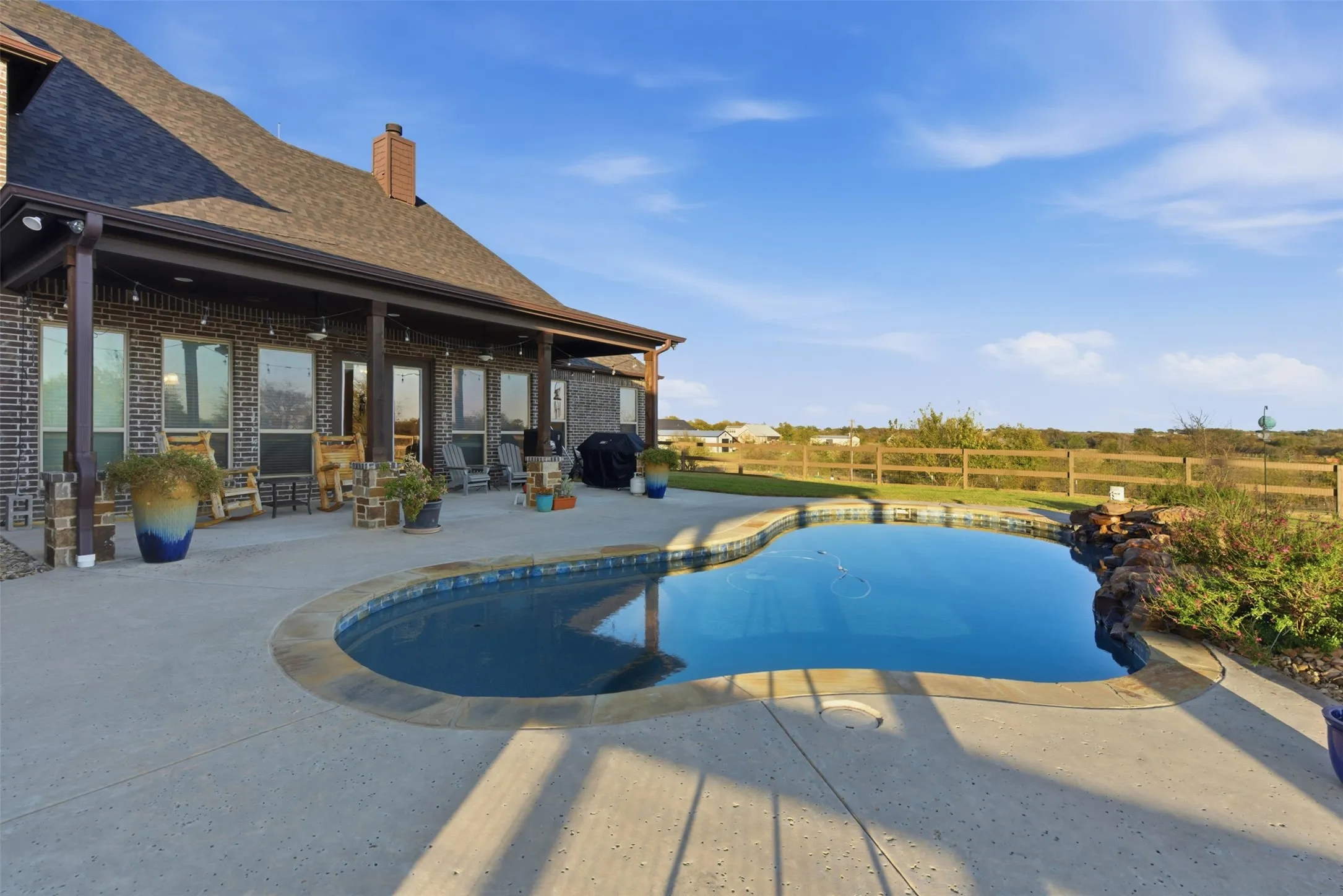 Single Family Residence For Sale in Denton County , 6298 Belz Road, Sanger, Texas 76266, 6 Bedrooms, 4 Bathrooms, 3 Garage spaces, 4,382 Sqft, built in 2019, Price $1,799,000, mls#21351715, Real Estate Agent in Sanger, Homes For Sale in Denton county, Homes For Sale in Sanger, Realtor in Sanger Texas, Real Estate Brokerage Independent Realty Texas, Luminita Cordes Realtor