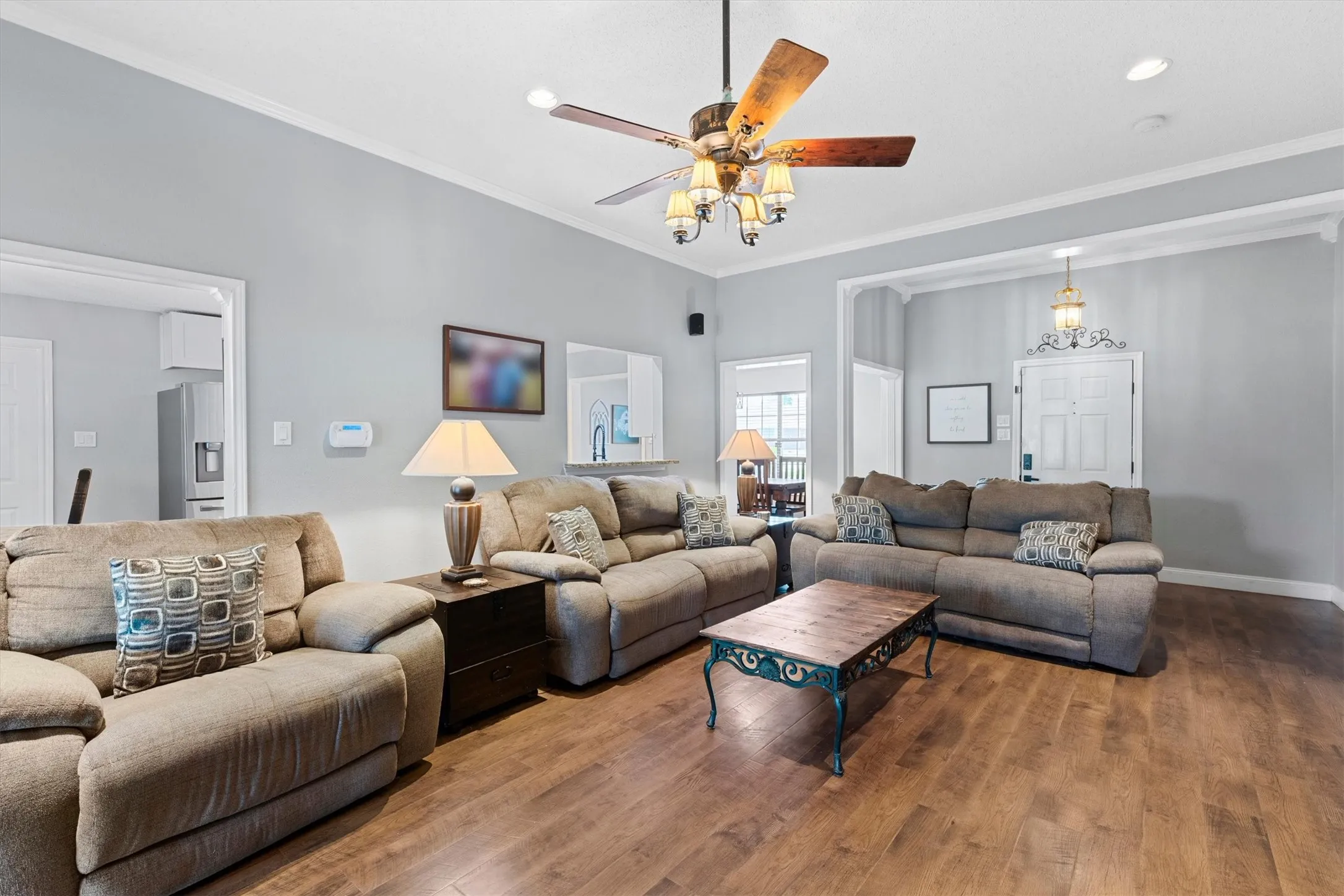 Single Family Residence For Sale in Rockwall County , 112 Carrington Drive, Fate, Texas 75032, 4 Bedroom, 2 Bathroom, 2 Garage spaces, 1,872 Sqft, built in 2001, mls#21351668, Real Estate Agent in Fate, Homes For Sale in Rockwall county, Homes For Sale in Fate, Realtor in Fate Texas, Real Estate Brokerage Independent Realty Texas, Luminita Cordes Realtor