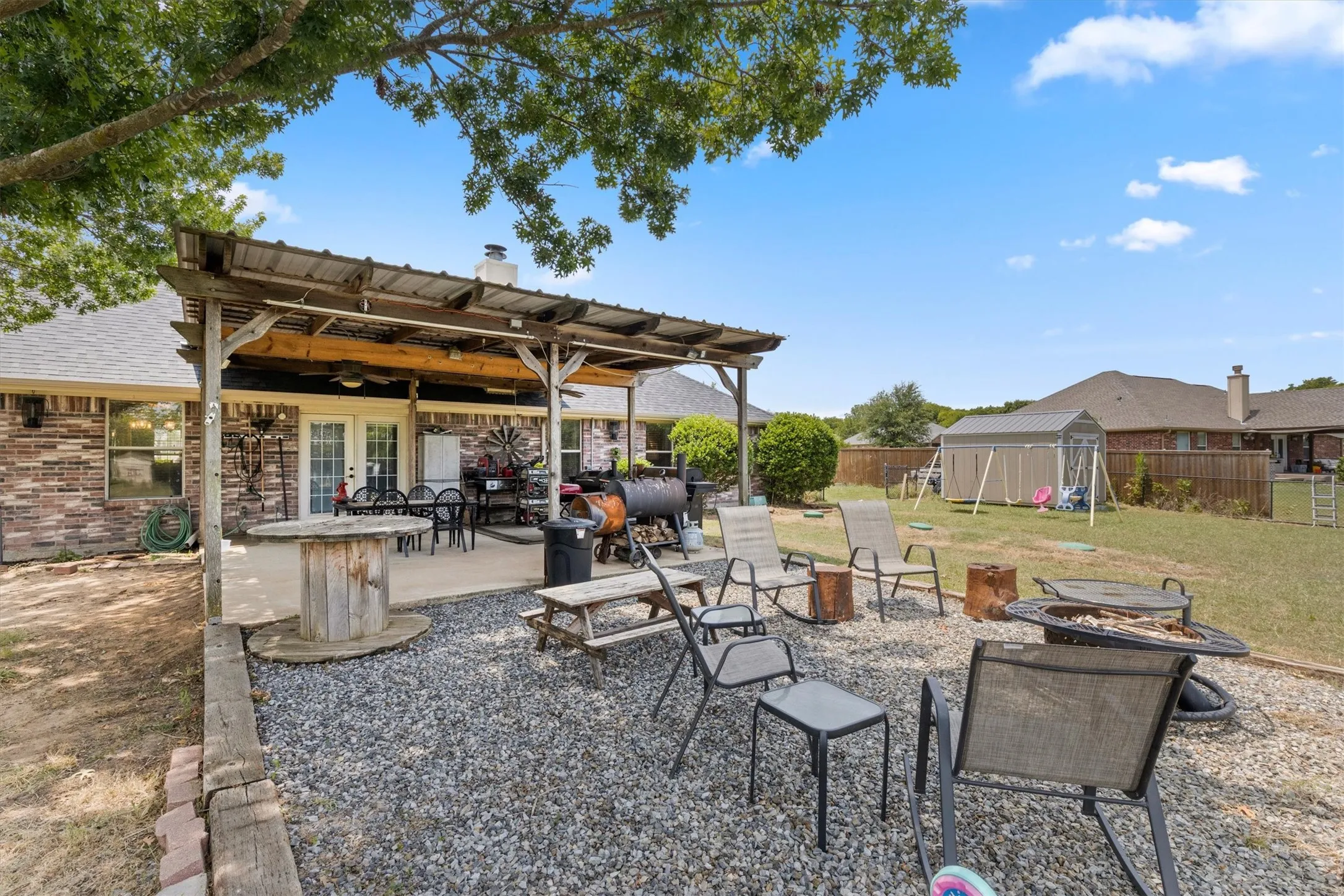 Single Family Residence For Sale in Rockwall County , 112 Carrington Drive, Fate, Texas 75032, 4 Bedroom, 2 Bathroom, 2 Garage spaces, 1,872 Sqft, built in 2001, mls#21351668, Real Estate Agent in Fate, Homes For Sale in Rockwall county, Homes For Sale in Fate, Realtor in Fate Texas, Real Estate Brokerage Independent Realty Texas, Luminita Cordes Realtor