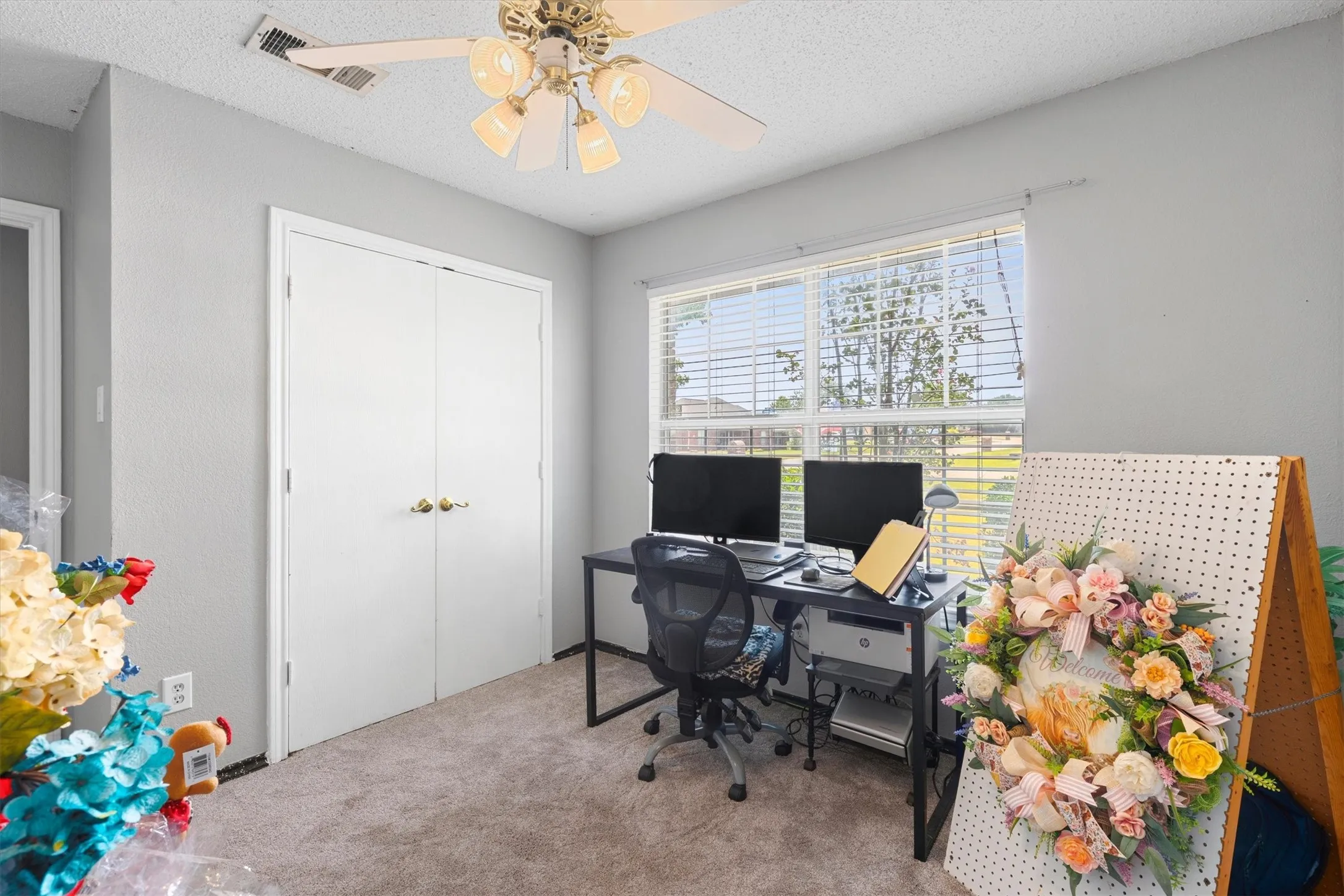 Single Family Residence For Sale in Rockwall County , 112 Carrington Drive, Fate, Texas 75032, 4 Bedroom, 2 Bathroom, 2 Garage spaces, 1,872 Sqft, built in 2001, mls#21351668, Real Estate Agent in Fate, Homes For Sale in Rockwall county, Homes For Sale in Fate, Realtor in Fate Texas, Real Estate Brokerage Independent Realty Texas, Luminita Cordes Realtor