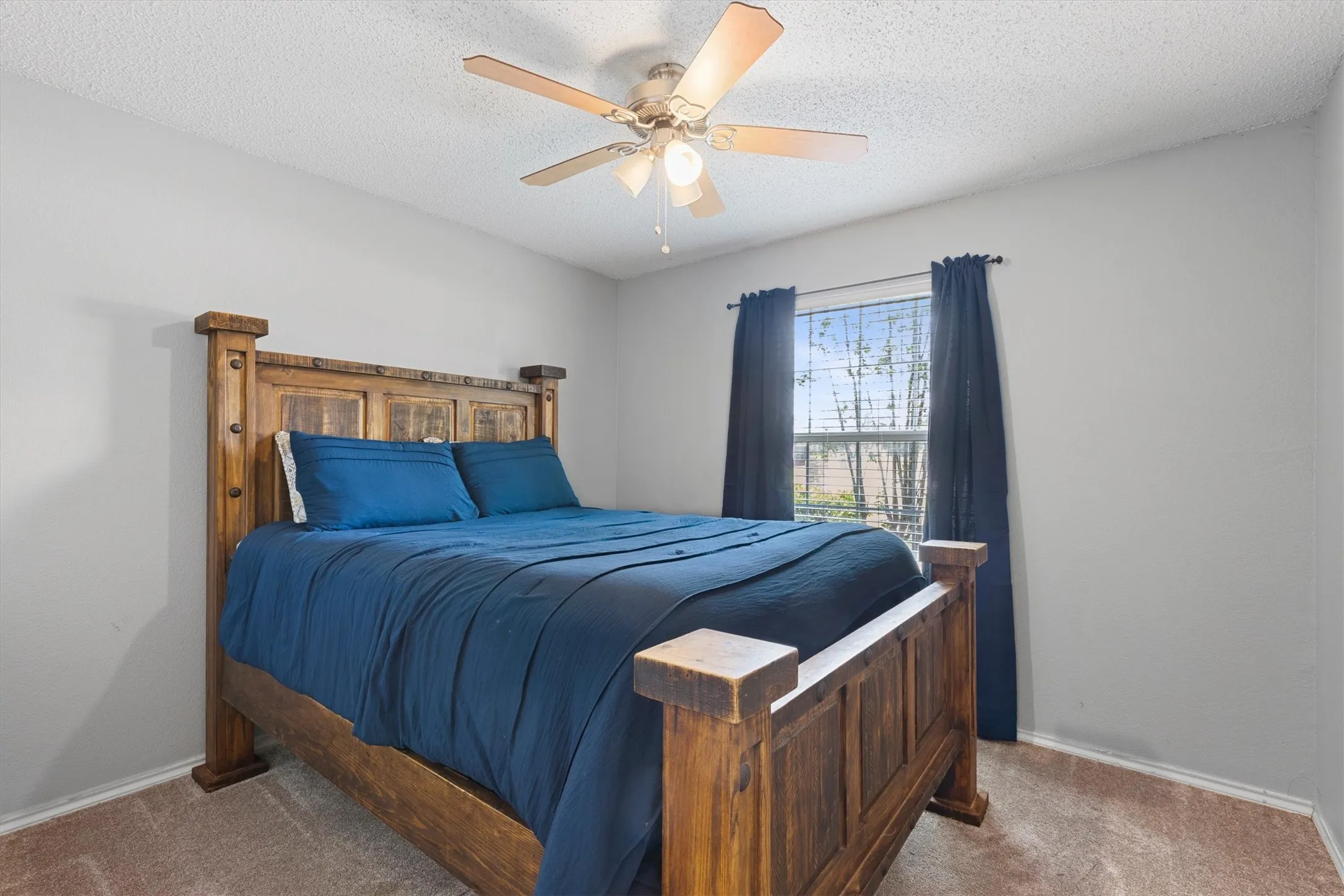 Single Family Residence For Sale in Rockwall County , 112 Carrington Drive, Fate, Texas 75032, 4 Bedroom, 2 Bathroom, 2 Garage spaces, 1,872 Sqft, built in 2001, mls#21351668, Real Estate Agent in Fate, Homes For Sale in Rockwall county, Homes For Sale in Fate, Realtor in Fate Texas, Real Estate Brokerage Independent Realty Texas, Luminita Cordes Realtor