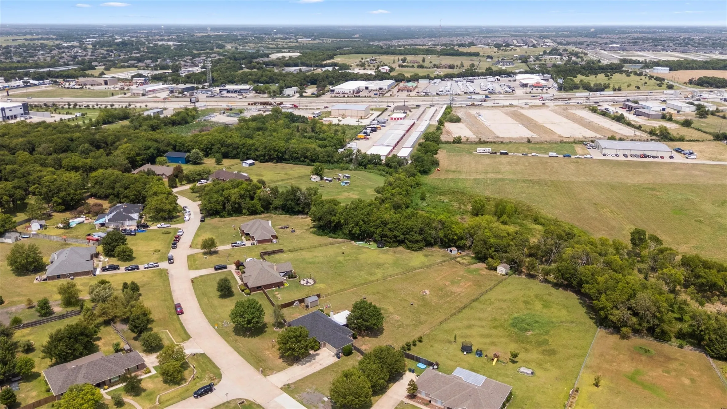Single Family Residence For Sale in Rockwall County , 112 Carrington Drive, Fate, Texas 75032, 4 Bedroom, 2 Bathroom, 2 Garage spaces, 1,872 Sqft, built in 2001, mls#21351668, Real Estate Agent in Fate, Homes For Sale in Rockwall county, Homes For Sale in Fate, Realtor in Fate Texas, Real Estate Brokerage Independent Realty Texas, Luminita Cordes Realtor