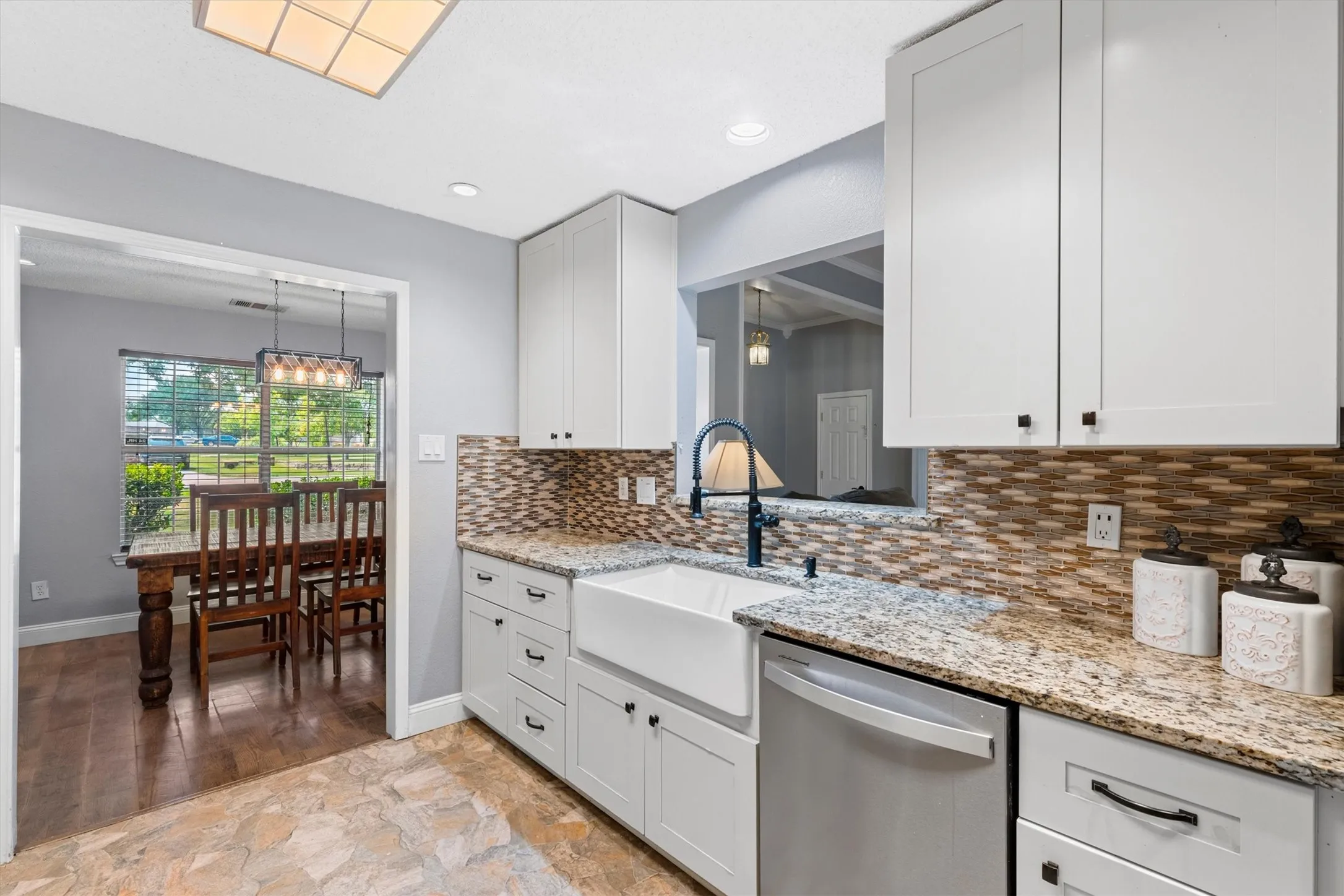 Single Family Residence For Sale in Rockwall County , 112 Carrington Drive, Fate, Texas 75032, 4 Bedroom, 2 Bathroom, 2 Garage spaces, 1,872 Sqft, built in 2001, mls#21351668, Real Estate Agent in Fate, Homes For Sale in Rockwall county, Homes For Sale in Fate, Realtor in Fate Texas, Real Estate Brokerage Independent Realty Texas, Luminita Cordes Realtor