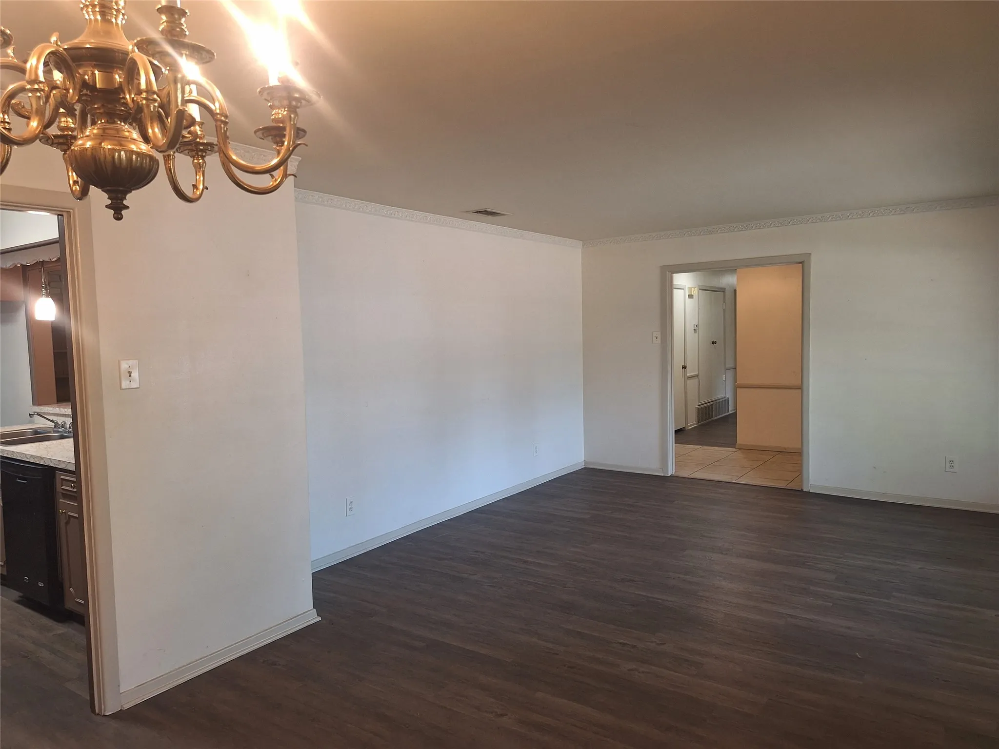Single Family Residence For Rent in Dallas County , 906 Sharpshire Street, Grand Prairie, Texas 75050, 3 Bedroom, 1 Bathroom, 2 Garage spaces, 2,526 Sqft, built in 1964, mls#21349636, Real Estate Agent in Grand Prairie, Homes For Rent in Dallas county, Homes For Rent in Grand Prairie, Realtor in Grand Prairie Texas, Real Estate Brokerage Independent Realty Texas, Luminita Cordes Realtor