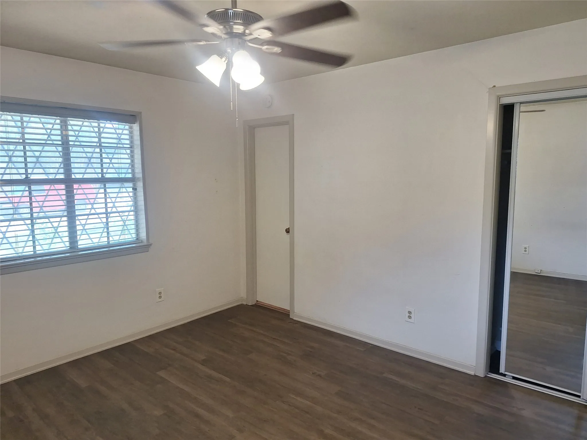 Single Family Residence For Rent in Dallas County , 906 Sharpshire Street, Grand Prairie, Texas 75050, 3 Bedroom, 1 Bathroom, 2 Garage spaces, 2,526 Sqft, built in 1964, mls#21349636, Real Estate Agent in Grand Prairie, Homes For Rent in Dallas county, Homes For Rent in Grand Prairie, Realtor in Grand Prairie Texas, Real Estate Brokerage Independent Realty Texas, Luminita Cordes Realtor