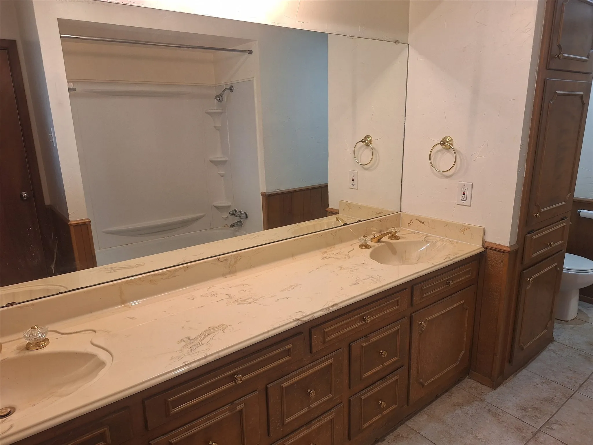 Single Family Residence For Rent in Dallas County , 906 Sharpshire Street, Grand Prairie, Texas 75050, 3 Bedroom, 1 Bathroom, 2 Garage spaces, 2,526 Sqft, built in 1964, mls#21349636, Real Estate Agent in Grand Prairie, Homes For Rent in Dallas county, Homes For Rent in Grand Prairie, Realtor in Grand Prairie Texas, Real Estate Brokerage Independent Realty Texas, Luminita Cordes Realtor