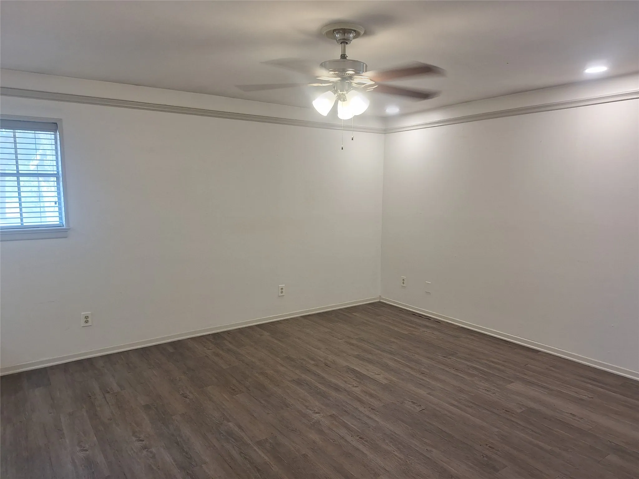 Single Family Residence For Rent in Dallas County , 906 Sharpshire Street, Grand Prairie, Texas 75050, 3 Bedroom, 1 Bathroom, 2 Garage spaces, 2,526 Sqft, built in 1964, mls#21349636, Real Estate Agent in Grand Prairie, Homes For Rent in Dallas county, Homes For Rent in Grand Prairie, Realtor in Grand Prairie Texas, Real Estate Brokerage Independent Realty Texas, Luminita Cordes Realtor