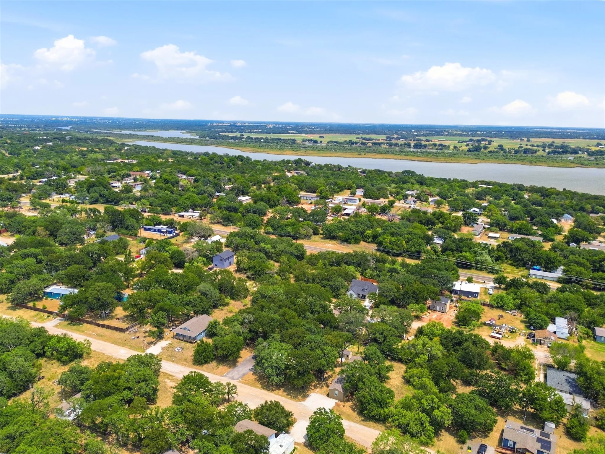 Manufactured Home For Sale in Hood County , 5727 Arkansas Trail, Granbury, Texas 76048, 1 Bedroom, 1 Bathroom, Garage spaces, 624 Sqft, built in 2022, mls#21342026, Real Estate Agent in Granbury, Homes For Sale in Hood county, Homes For Sale in Granbury, Realtor in Granbury Texas, Real Estate Brokerage Independent Realty Texas, Luminita Cordes Realtor