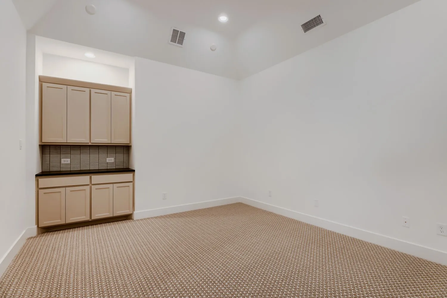 Single Family Residence For Sale in Denton County , 4025 Trellis Drive, Celina, Texas 75078, 4 Bedroom, 4 Bathroom, 3 Garage spaces, 2,921 Sqft, built in 2026, mls#21351730, Real Estate Agent in Celina, Homes For Sale in Denton county, Homes For Sale in Celina, Realtor in Celina Texas, Real Estate Brokerage Independent Realty Texas, Luminita Cordes Realtor