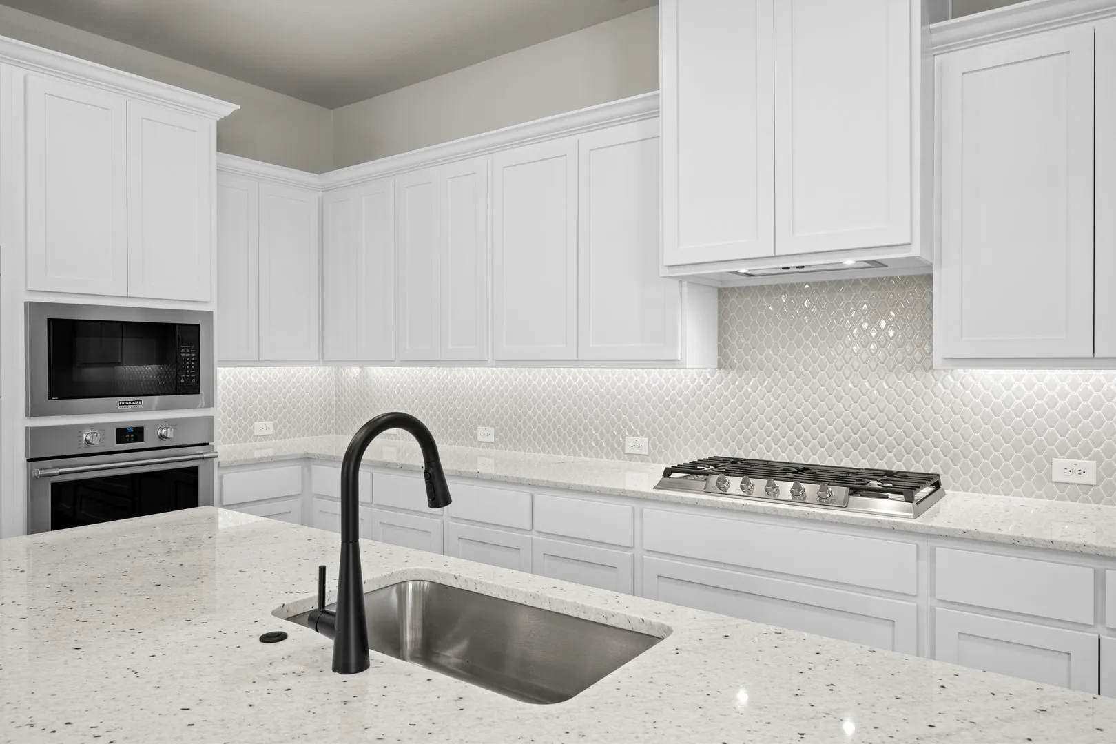 Single Family Residence For Sale in Denton County , 217 Ravenna Boulevard, Justin, Texas 76247, 2 Bedroom, 2 Bathroom, 3 Garage spaces, 2,232 Sqft, built in 2026, mls#21351717, Real Estate Agent in Justin, Homes For Sale in Denton county, Homes For Sale in Justin, Realtor in Justin Texas, Real Estate Brokerage Independent Realty Texas, Luminita Cordes Realtor