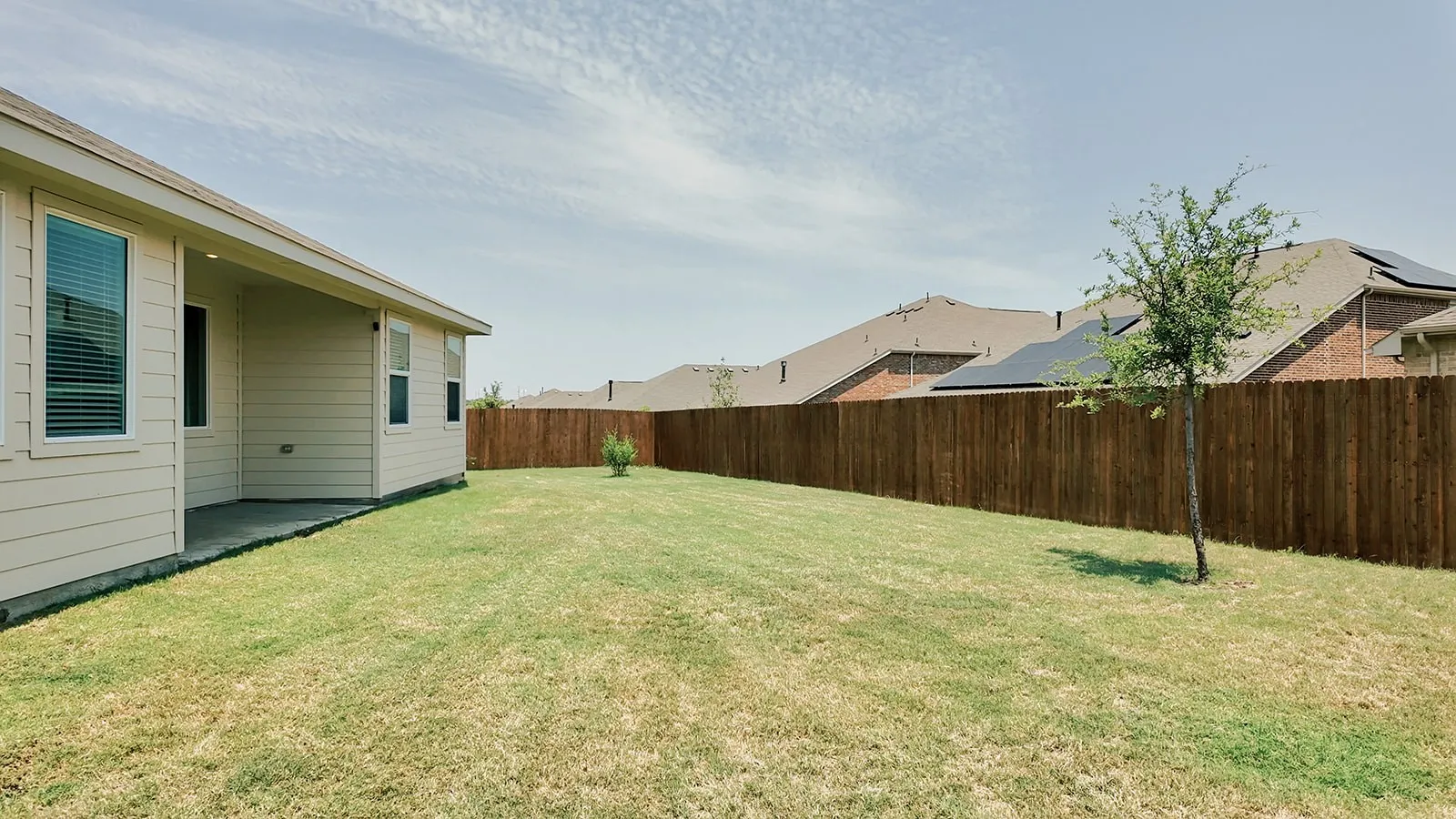 Single Family Residence For Sale in Denton County , 319 Sedalia Trail, Justin, Texas 76247, 4 Bedroom, 2 Bathroom, 2 Garage spaces, 1,834 Sqft, built in 2024, mls#21351276, Real Estate Agent in Justin, Homes For Sale in Denton county, Homes For Sale in Justin, Realtor in Justin Texas, Real Estate Brokerage Independent Realty Texas, Luminita Cordes Realtor