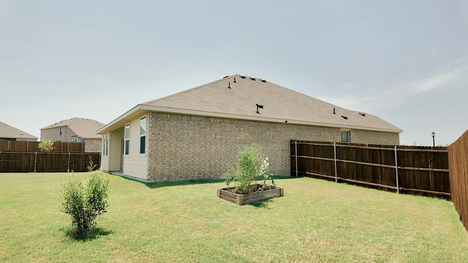Single Family Residence For Sale in Denton County , 319 Sedalia Trail, Justin, Texas 76247, 4 Bedroom, 2 Bathroom, 2 Garage spaces, 1,834 Sqft, built in 2024, mls#21351276, Real Estate Agent in Justin, Homes For Sale in Denton county, Homes For Sale in Justin, Realtor in Justin Texas, Real Estate Brokerage Independent Realty Texas, Luminita Cordes Realtor