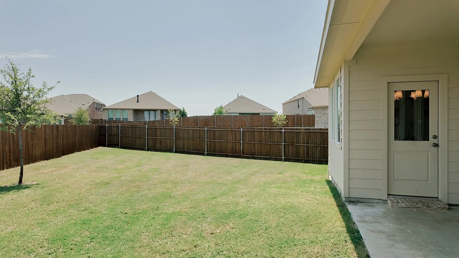 Single Family Residence For Sale in Denton County , 319 Sedalia Trail, Justin, Texas 76247, 4 Bedroom, 2 Bathroom, 2 Garage spaces, 1,834 Sqft, built in 2024, mls#21351276, Real Estate Agent in Justin, Homes For Sale in Denton county, Homes For Sale in Justin, Realtor in Justin Texas, Real Estate Brokerage Independent Realty Texas, Luminita Cordes Realtor