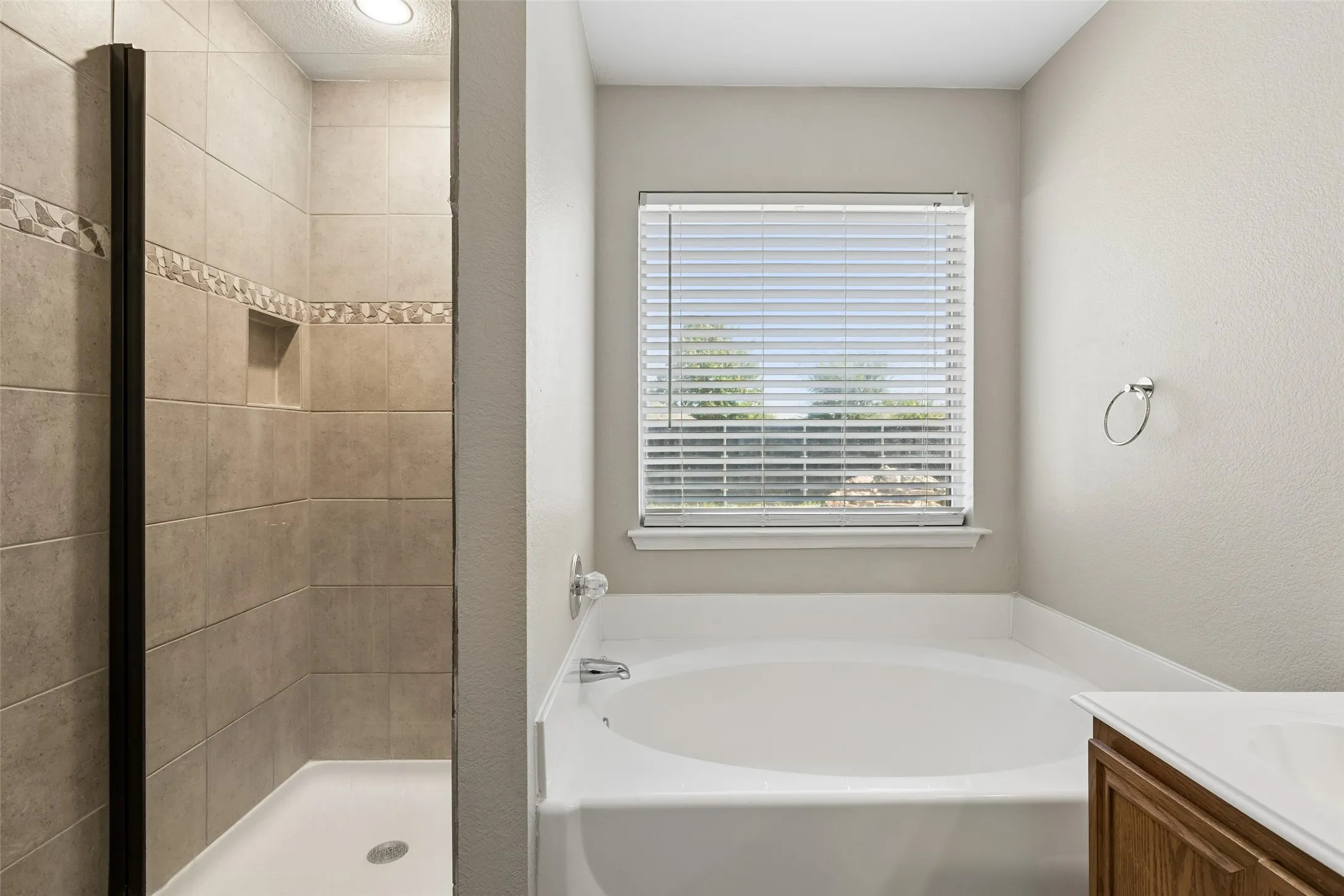 Primary Ensuite Bath