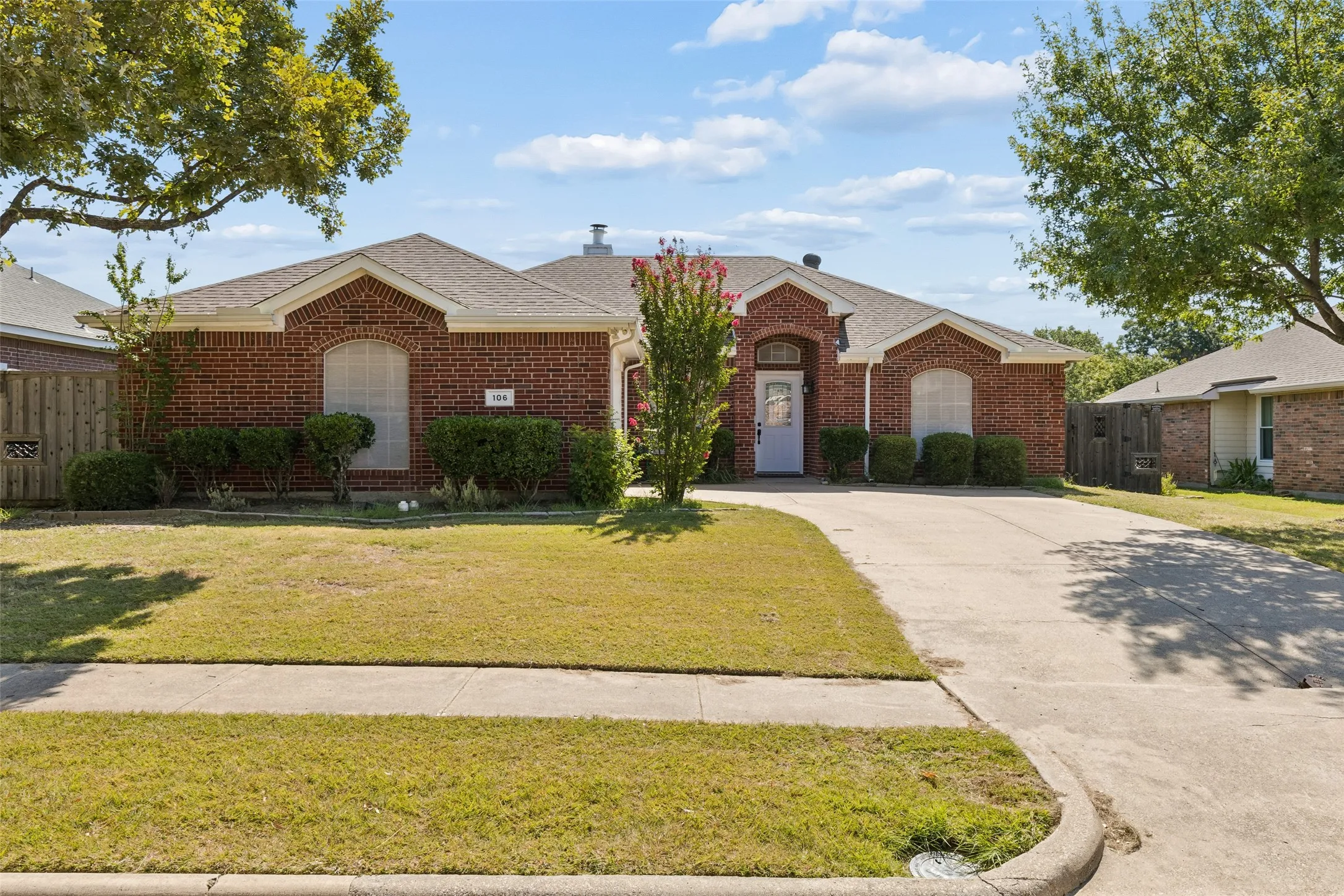 Single Family Residence For Sale in Collin County , 106 Windy Knoll Lane, Wylie, Texas 75098, 3 Bedroom, 2 Bathroom, 2 Garage spaces, 1,806 Sqft, built in 2001, mls#21349167, Real Estate Agent in Wylie, Homes For Sale in Collin county, Homes For Sale in Wylie, Realtor in Wylie Texas, Real Estate Brokerage Independent Realty Texas, Luminita Cordes Realtor
