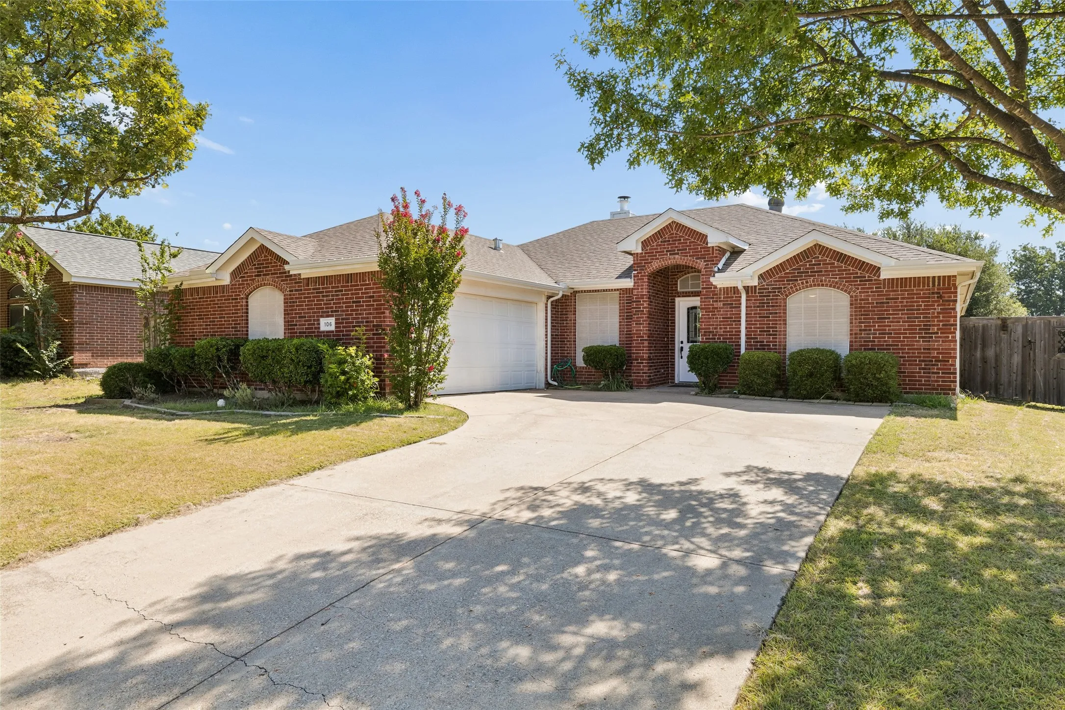 Single Family Residence For Sale in Collin County , 106 Windy Knoll Lane, Wylie, Texas 75098, 3 Bedroom, 2 Bathroom, 2 Garage spaces, 1,806 Sqft, built in 2001, mls#21349167, Real Estate Agent in Wylie, Homes For Sale in Collin county, Homes For Sale in Wylie, Realtor in Wylie Texas, Real Estate Brokerage Independent Realty Texas, Luminita Cordes Realtor