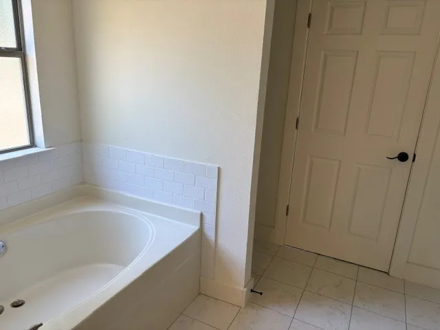 Single Family Residence For Sale in Van Zandt County , 2506 Vz County Road 2313, Eustace, Texas 75124, 4 Bedrooms, 3 Bathrooms, Garage spaces, 2,144 Sqft, built in 2005, Price $349,000, mls#21351740, Real Estate Agent in Eustace, Homes For Sale in Van Zandt county, Homes For Sale in Eustace, Realtor in Eustace Texas, Real Estate Brokerage Independent Realty Texas, Luminita Cordes Realtor