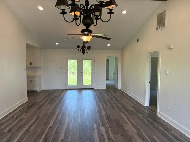 Single Family Residence For Sale in Van Zandt County , 2506 Vz County Road 2313, Eustace, Texas 75124, 4 Bedrooms, 3 Bathrooms, Garage spaces, 2,144 Sqft, built in 2005, Price $349,000, mls#21351740, Real Estate Agent in Eustace, Homes For Sale in Van Zandt county, Homes For Sale in Eustace, Realtor in Eustace Texas, Real Estate Brokerage Independent Realty Texas, Luminita Cordes Realtor
