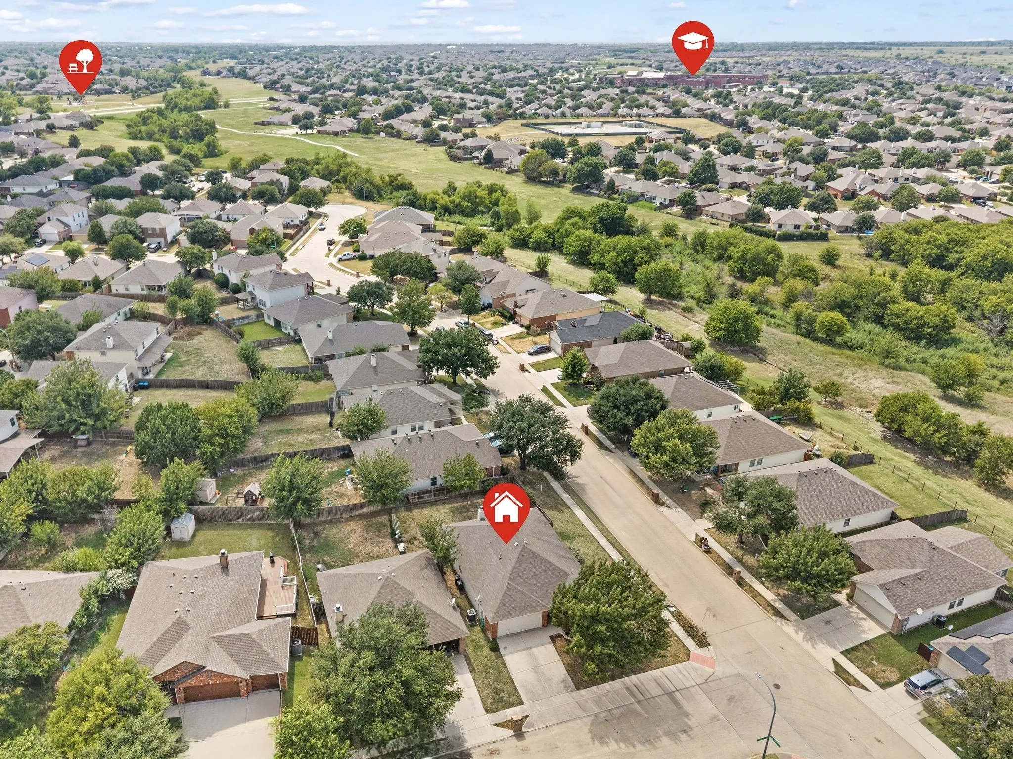 Single Family Residence For Sale in Tarrant County , 14145 Playa Trail, Fort Worth, Texas 76052, 3 Bedroom, 2 Bathroom, 2 Garage spaces, 1,736 Sqft, built in 2005, mls#21351475, Real Estate Agent in Fort Worth, Homes For Sale in Tarrant county, Homes For Sale in Fort Worth, Realtor in Fort Worth Texas, Real Estate Brokerage Independent Realty Texas, Luminita Cordes Realtor