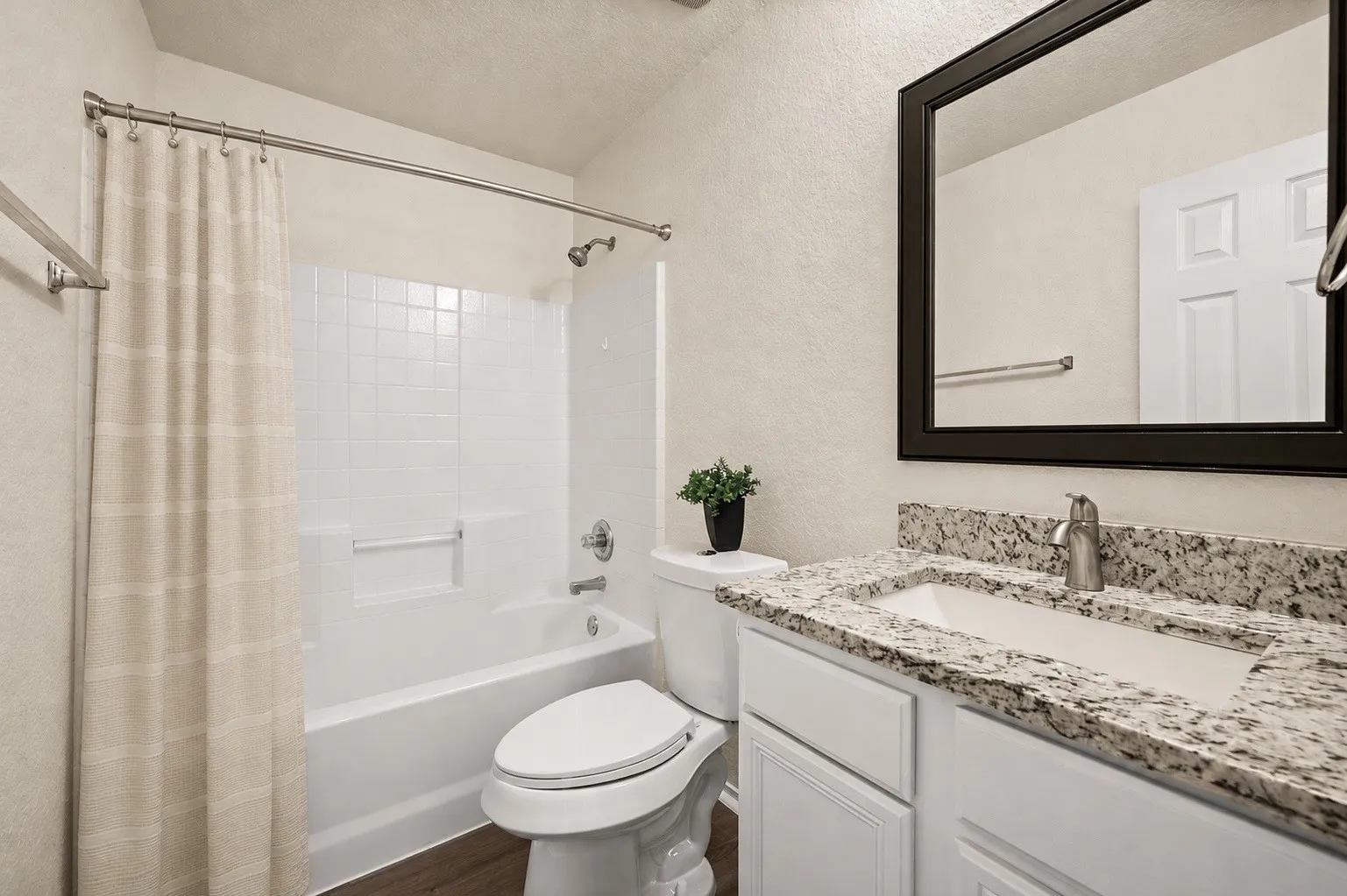Single Family Residence For Sale in Tarrant County , 14145 Playa Trail, Fort Worth, Texas 76052, 3 Bedroom, 2 Bathroom, 2 Garage spaces, 1,736 Sqft, built in 2005, mls#21351475, Real Estate Agent in Fort Worth, Homes For Sale in Tarrant county, Homes For Sale in Fort Worth, Realtor in Fort Worth Texas, Real Estate Brokerage Independent Realty Texas, Luminita Cordes Realtor