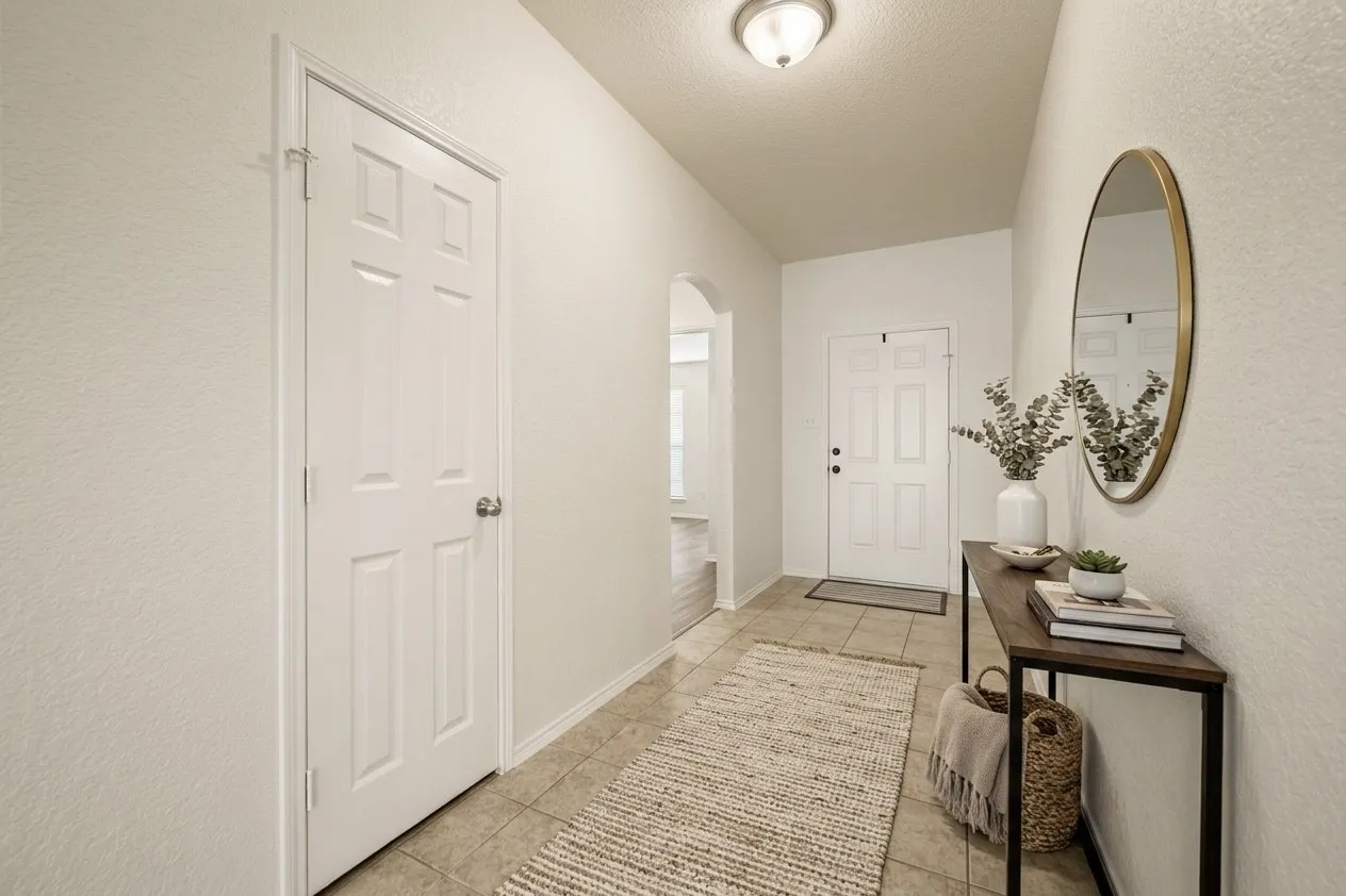 Single Family Residence For Sale in Tarrant County , 14145 Playa Trail, Fort Worth, Texas 76052, 3 Bedroom, 2 Bathroom, 2 Garage spaces, 1,736 Sqft, built in 2005, mls#21351475, Real Estate Agent in Fort Worth, Homes For Sale in Tarrant county, Homes For Sale in Fort Worth, Realtor in Fort Worth Texas, Real Estate Brokerage Independent Realty Texas, Luminita Cordes Realtor