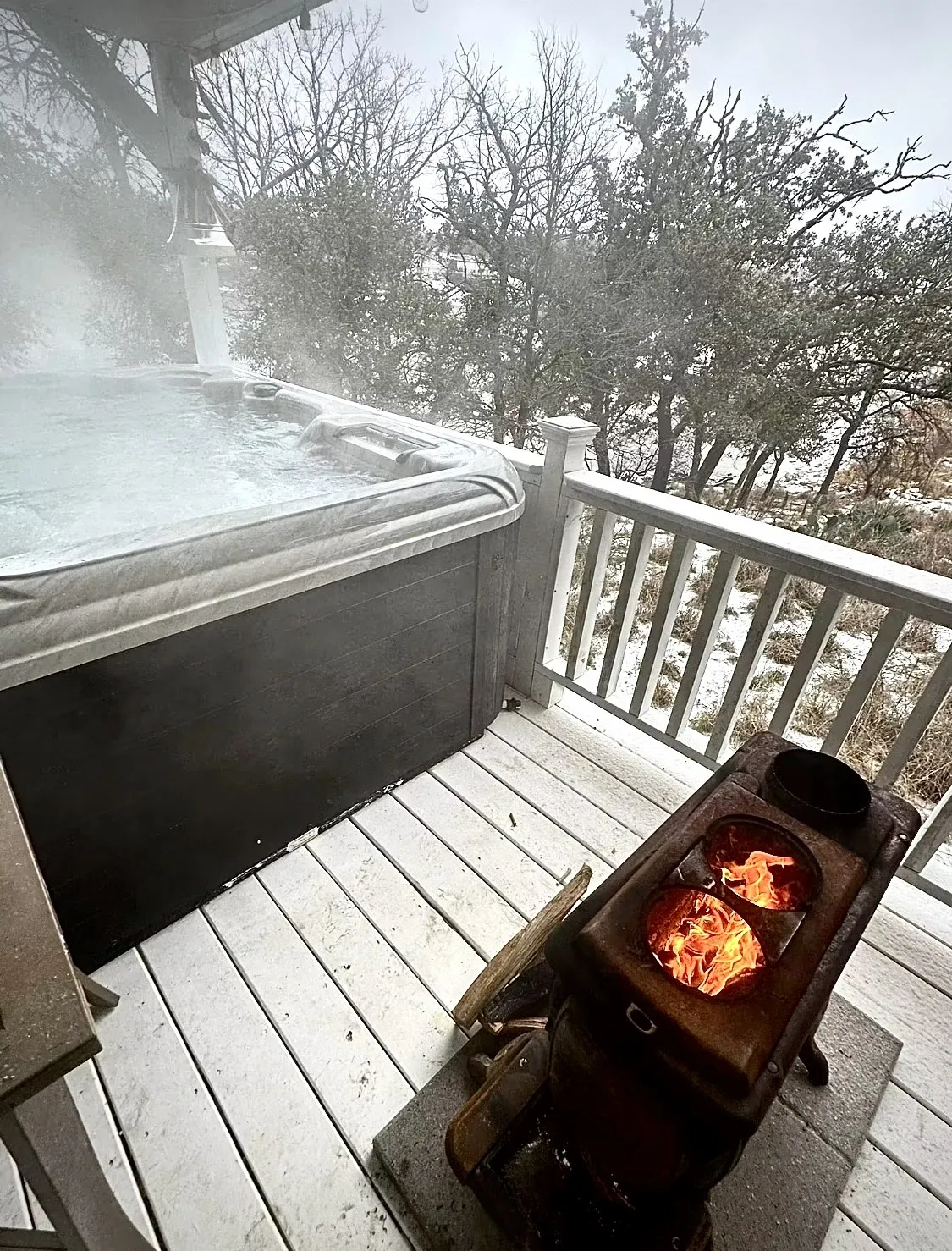 Enjoy the hot tub in every season - even on crisp winter mornings with lake views all around.