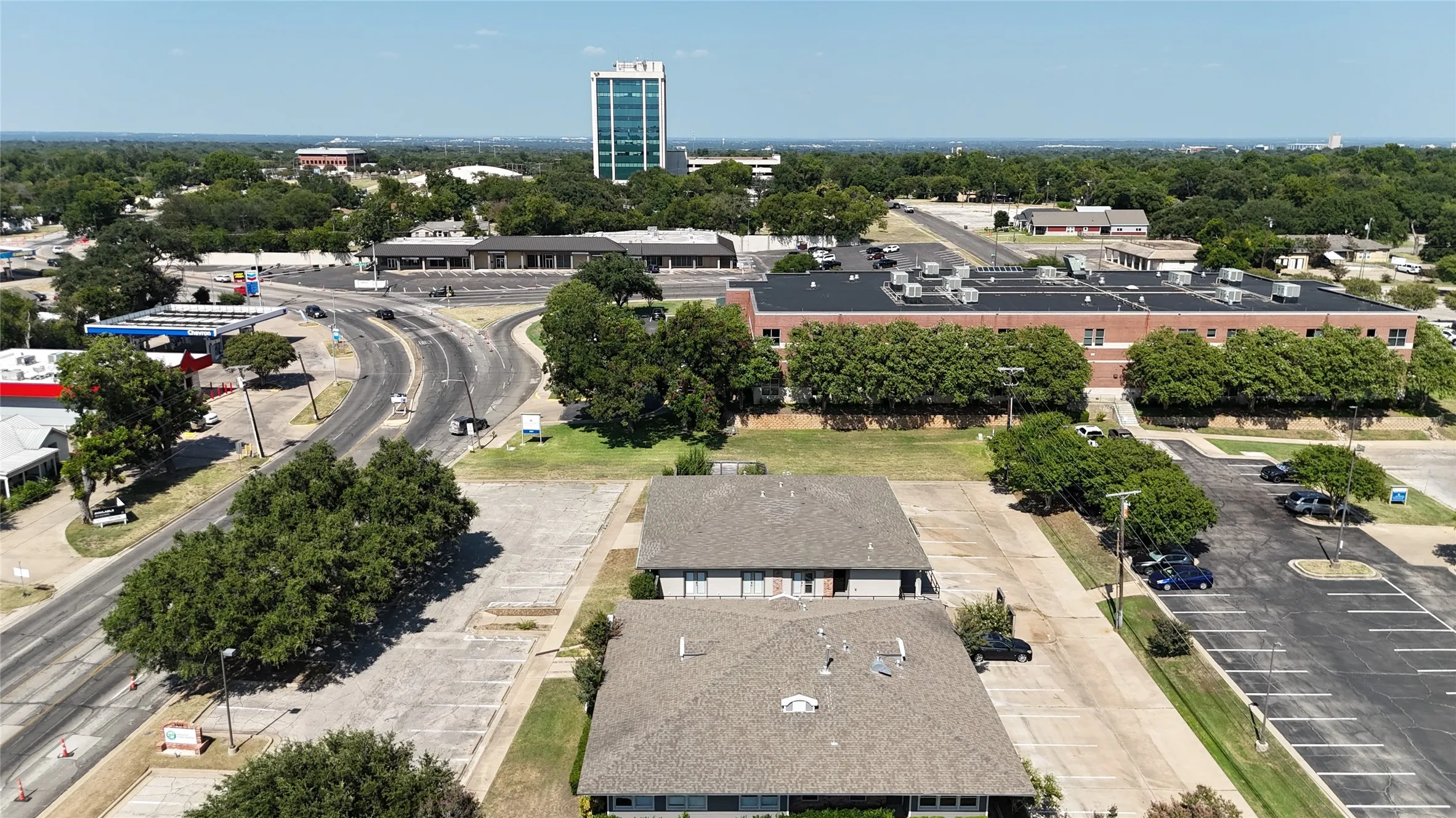 Office For Sale in Mc Lennan County , 3400 Hillcrest Drive, Waco, Texas 76708, 0, 0, Garage spaces, 0 Sqft, built in 1986, Price $685,000, mls#21351093, Real Estate Agent in Waco, Homes For Sale in Mc Lennan county, Homes For Sale in Waco, Realtor in Waco Texas, Real Estate Brokerage Independent Realty Texas, Luminita Cordes Realtor