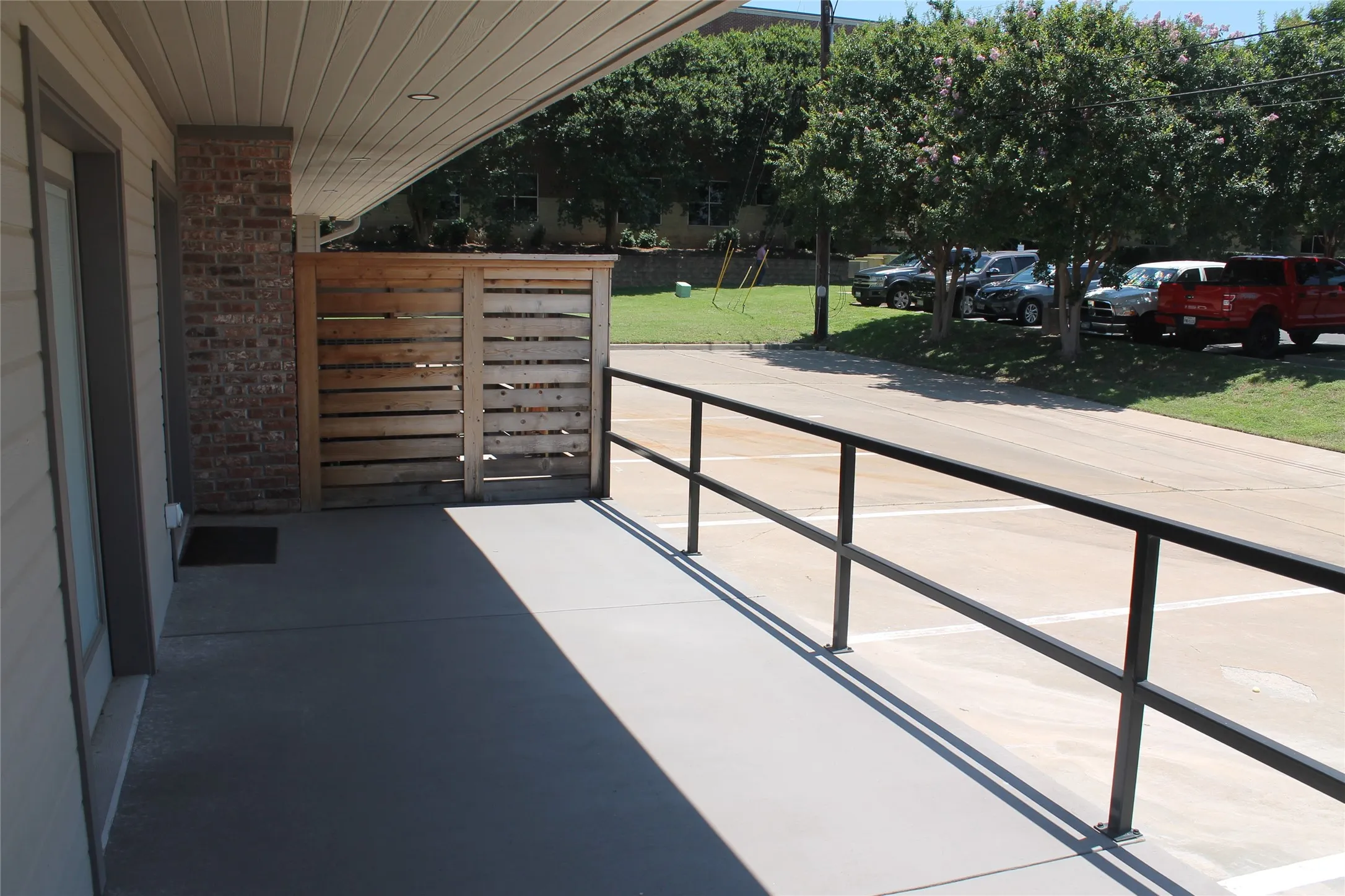 Office For Sale in Mc Lennan County , 3400 Hillcrest Drive, Waco, Texas 76708, 0, 0, Garage spaces, 0 Sqft, built in 1986, Price $685,000, mls#21351093, Real Estate Agent in Waco, Homes For Sale in Mc Lennan county, Homes For Sale in Waco, Realtor in Waco Texas, Real Estate Brokerage Independent Realty Texas, Luminita Cordes Realtor