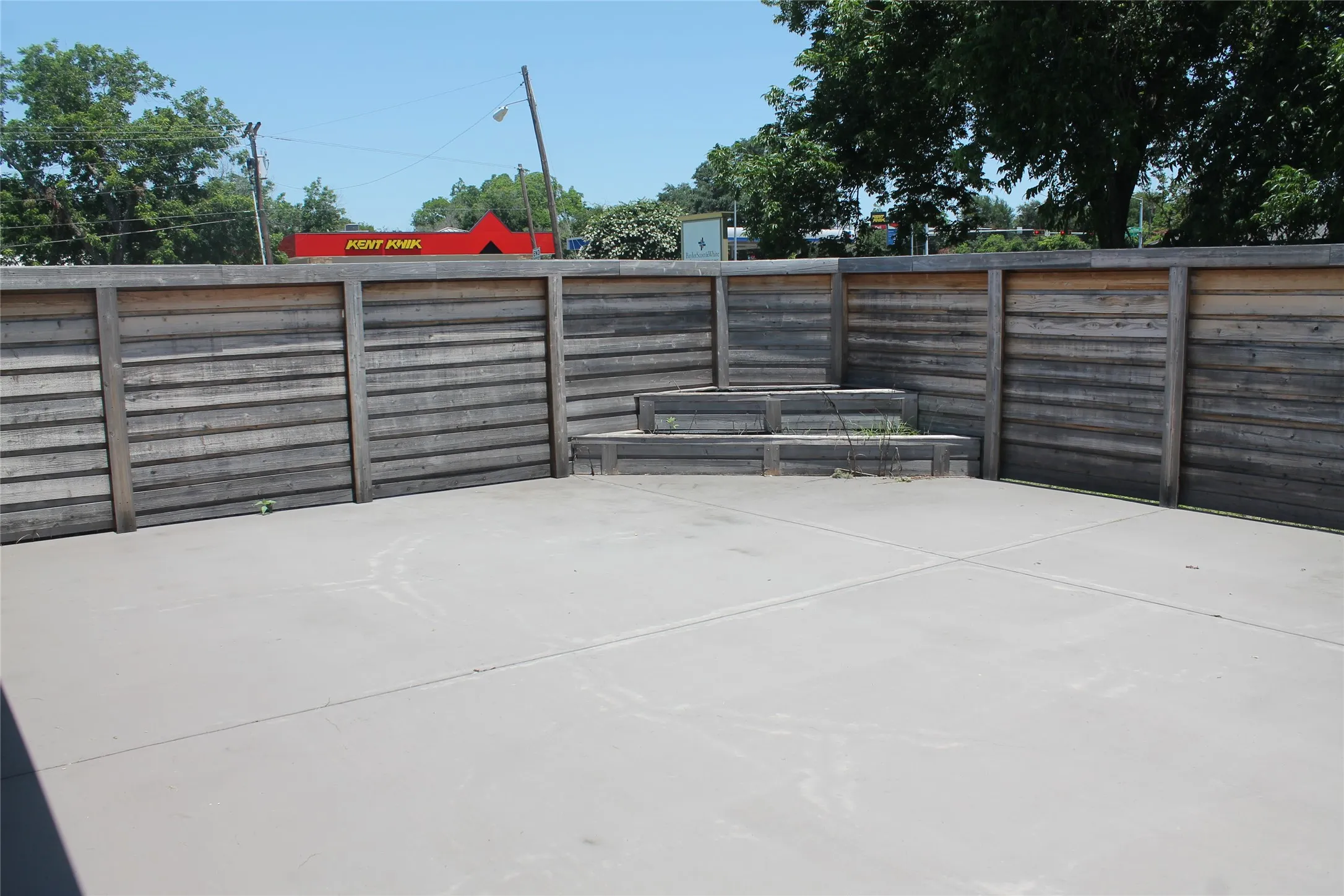 Office For Sale in Mc Lennan County , 3400 Hillcrest Drive, Waco, Texas 76708, 0, 0, Garage spaces, 0 Sqft, built in 1986, Price $685,000, mls#21351093, Real Estate Agent in Waco, Homes For Sale in Mc Lennan county, Homes For Sale in Waco, Realtor in Waco Texas, Real Estate Brokerage Independent Realty Texas, Luminita Cordes Realtor